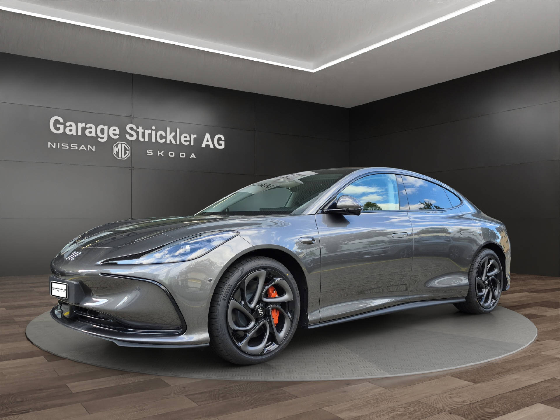 MG IM5 100 kWh Performance 20" 4WD-image-0