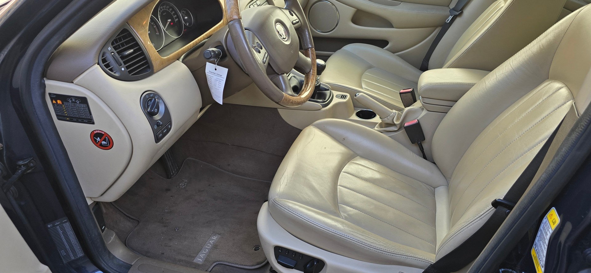 JAGUAR X-Type 3.0 V6 Traction4 Executive-image-10