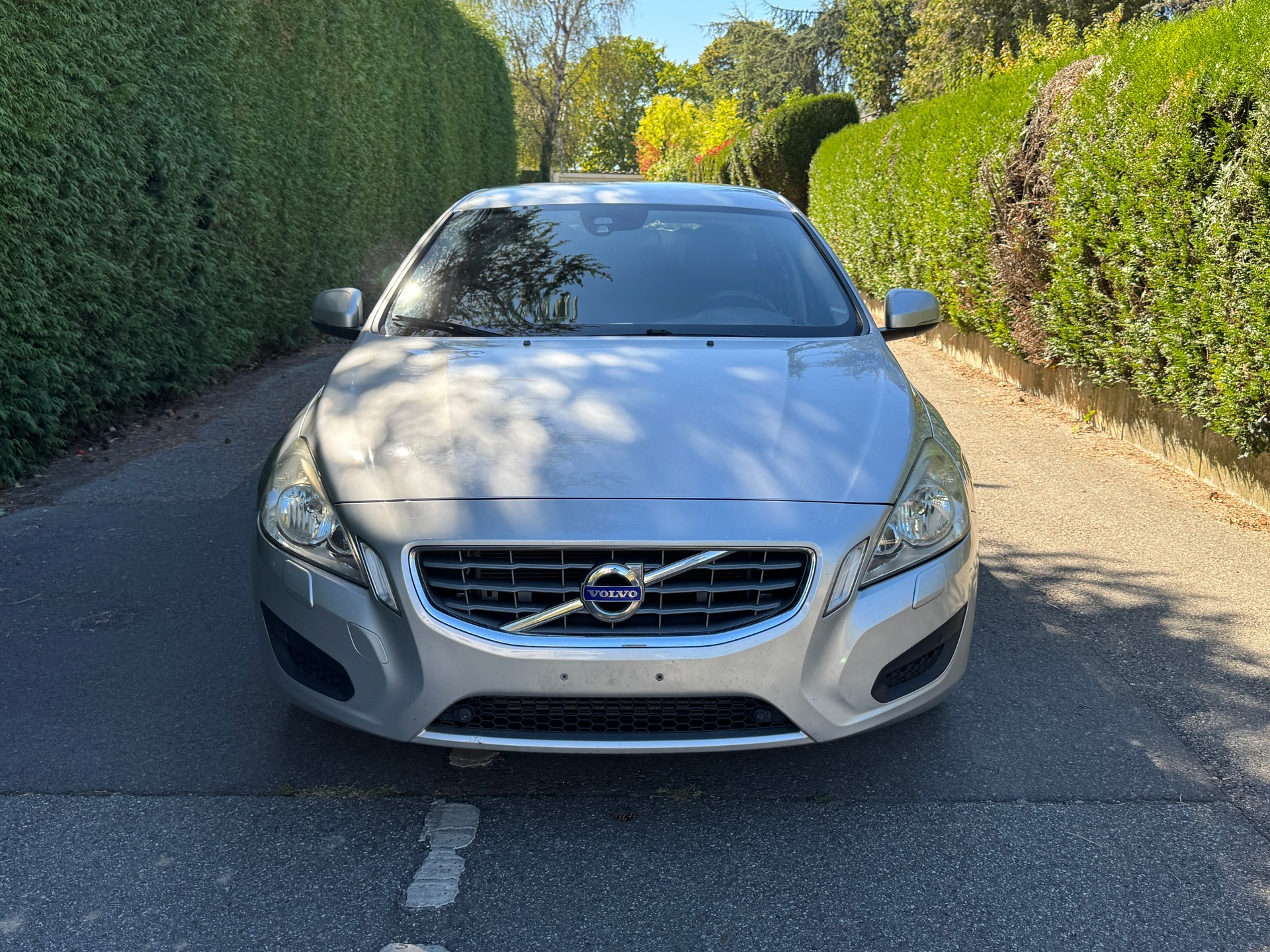 VOLVO V60 D3 Kinetic Geartronic-image-0