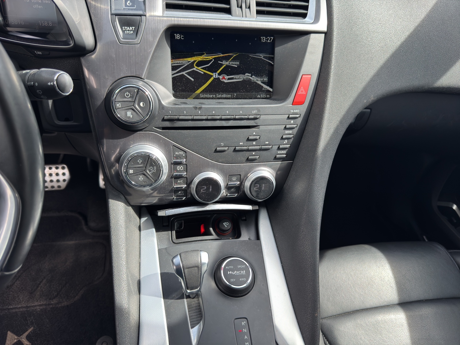 DS AUTOMOBILES DS5 HYbrid4 200 Sport Chic EGS6-image-11