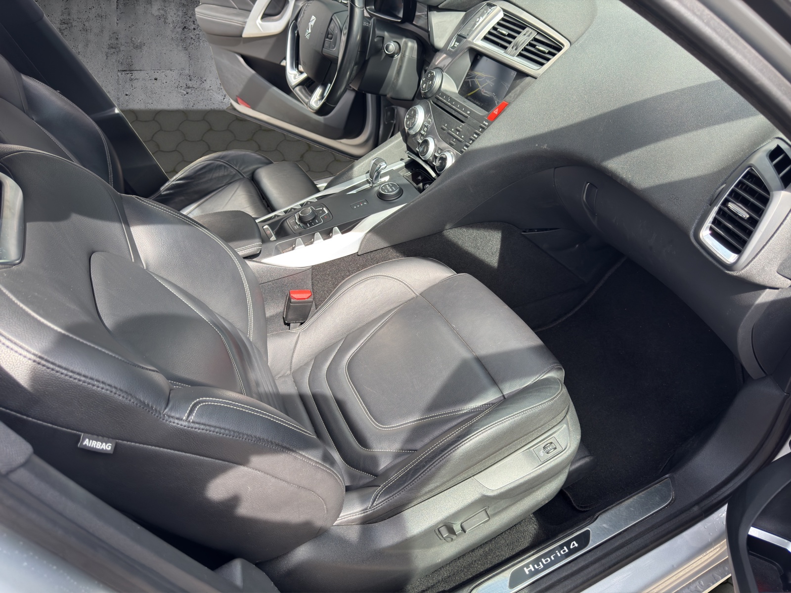 DS AUTOMOBILES DS5 HYbrid4 200 Sport Chic EGS6-image-13
