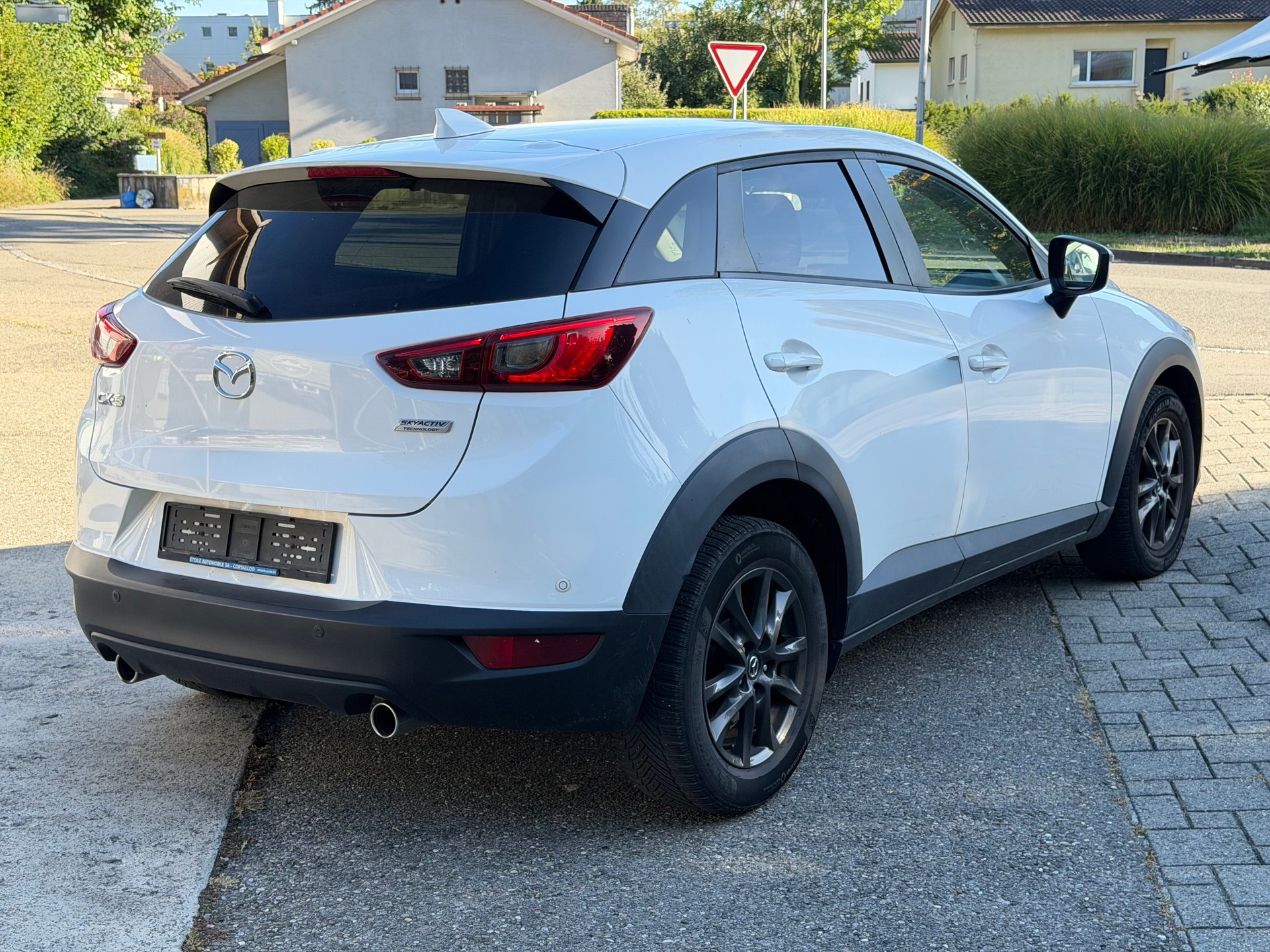MAZDA CX-3 1.5 D Ambition FWD-image-2