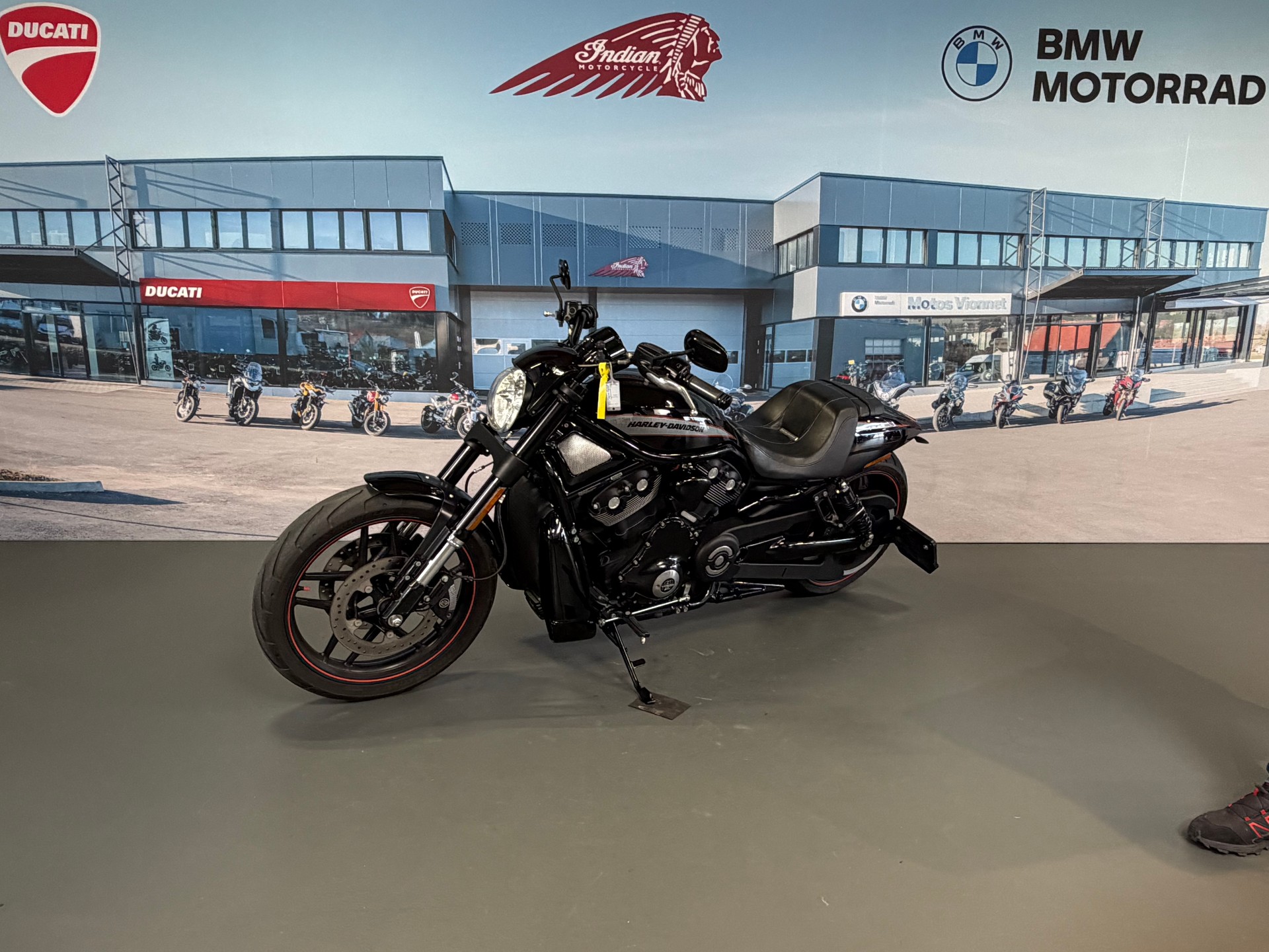 HARLEY-DAVIDSON VRSCDX Night Road Special ABS-showroom-element-2