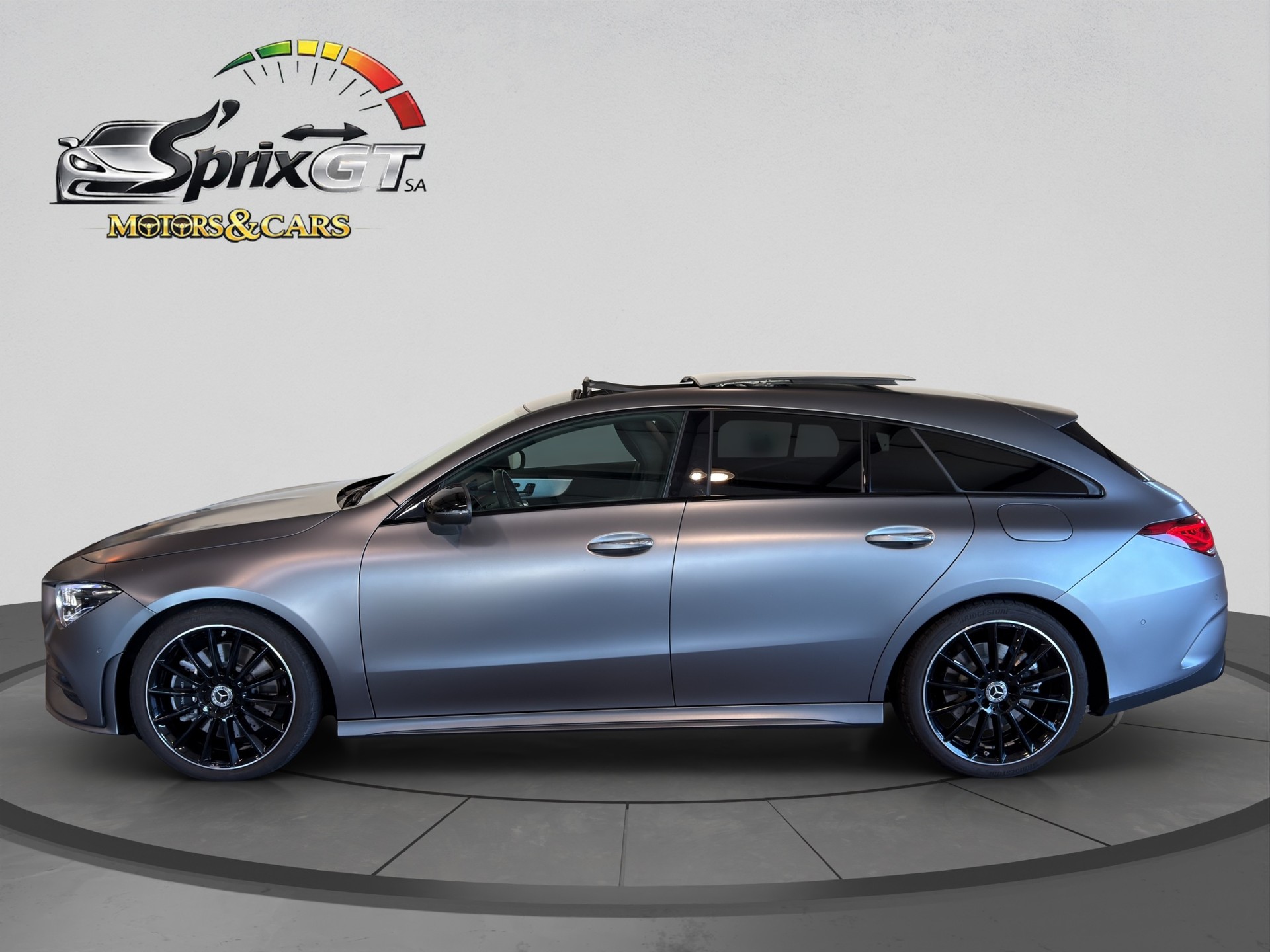 MERCEDES-BENZ CLA Shooting Brake 250 4Matic 7G-DCT AMG Line-image-3