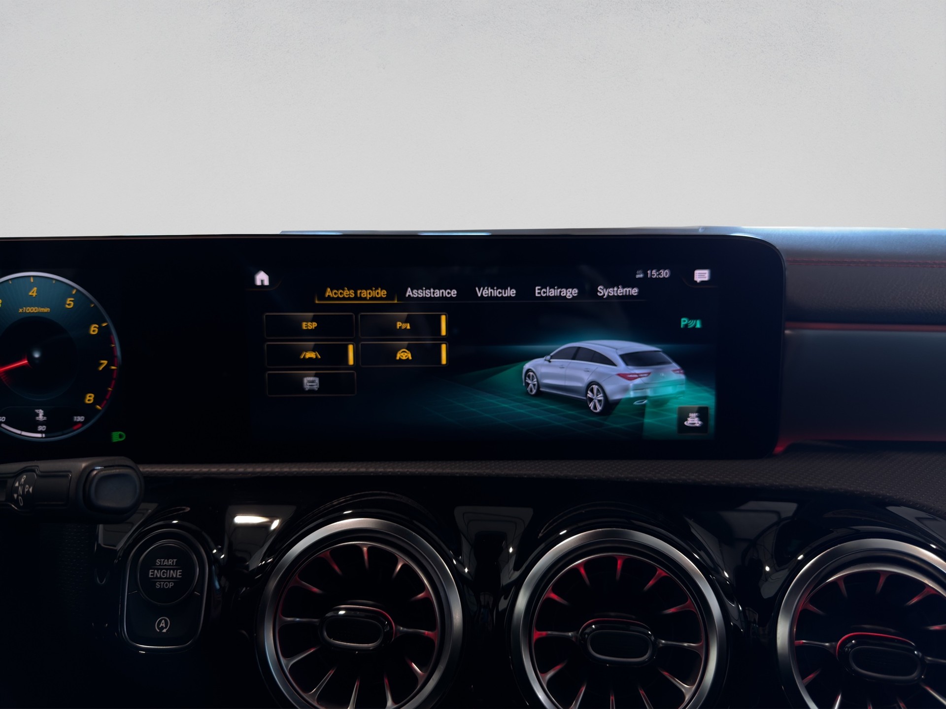 MERCEDES-BENZ CLA Shooting Brake 250 4Matic 7G-DCT AMG Line-image-20