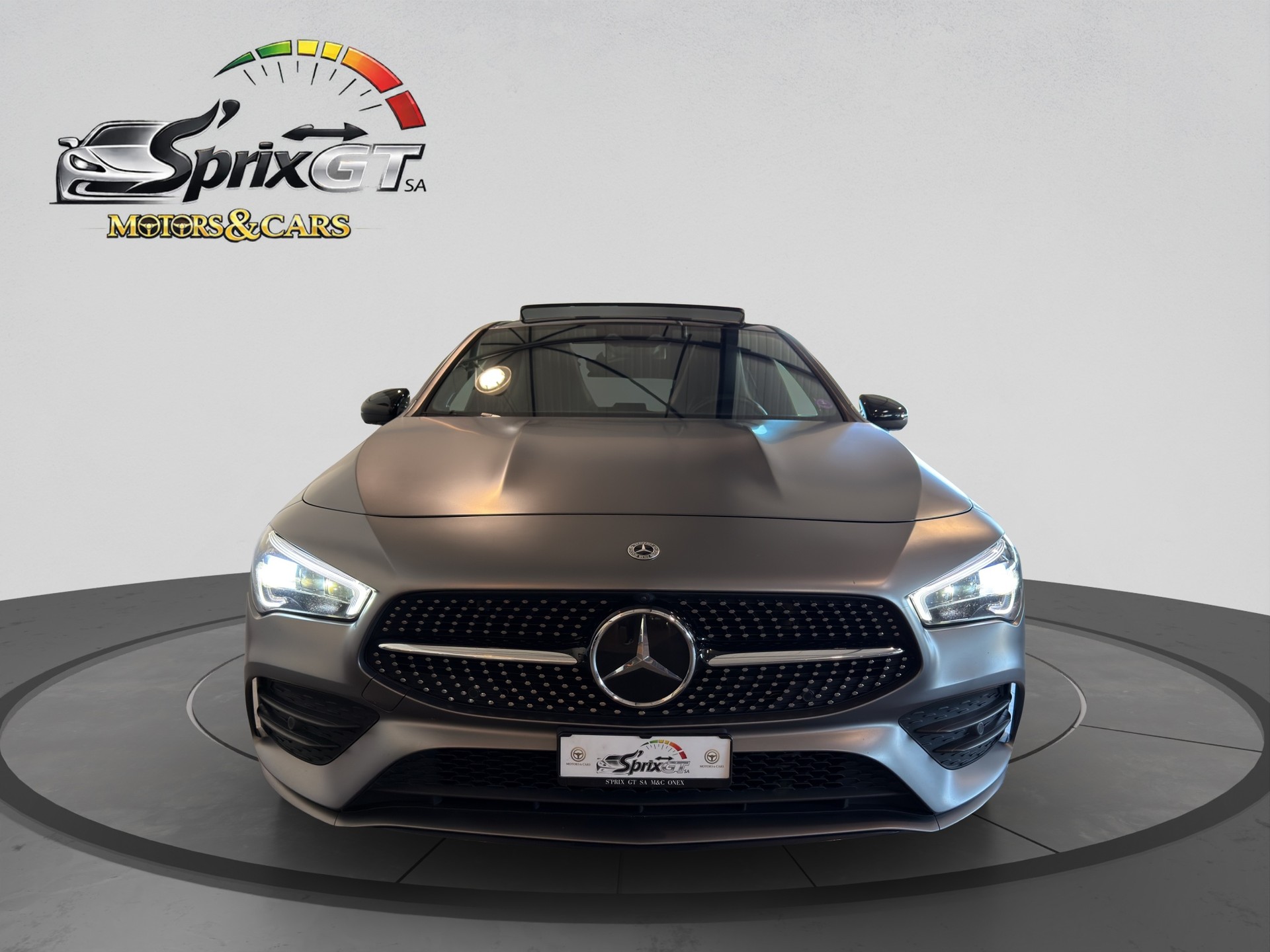 MERCEDES-BENZ CLA Shooting Brake 250 4Matic 7G-DCT AMG Line-image-2