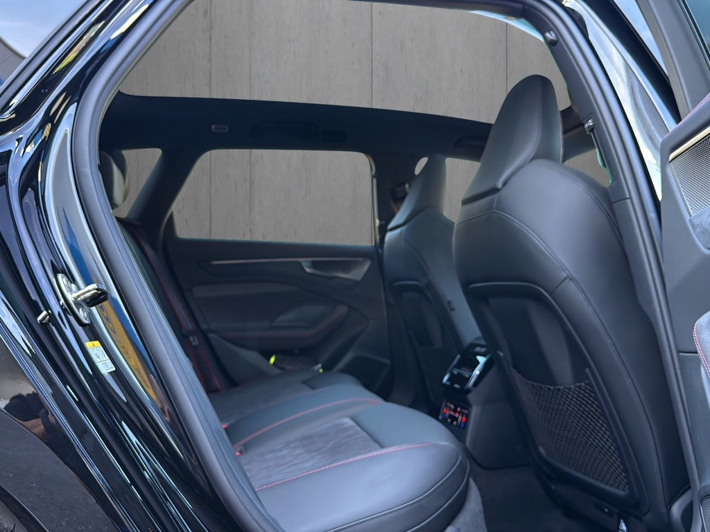 AUDI A6 Avant TFSI quattro 270 kW S tronic*B&O Sound, Allradlenkung, Np;131'800.-Fr., (5-Jahre Garantie)-image-11