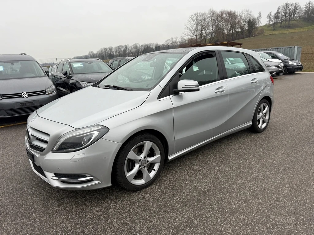 MERCEDES-BENZ B 220 4Matic 7G-DCT-image-3