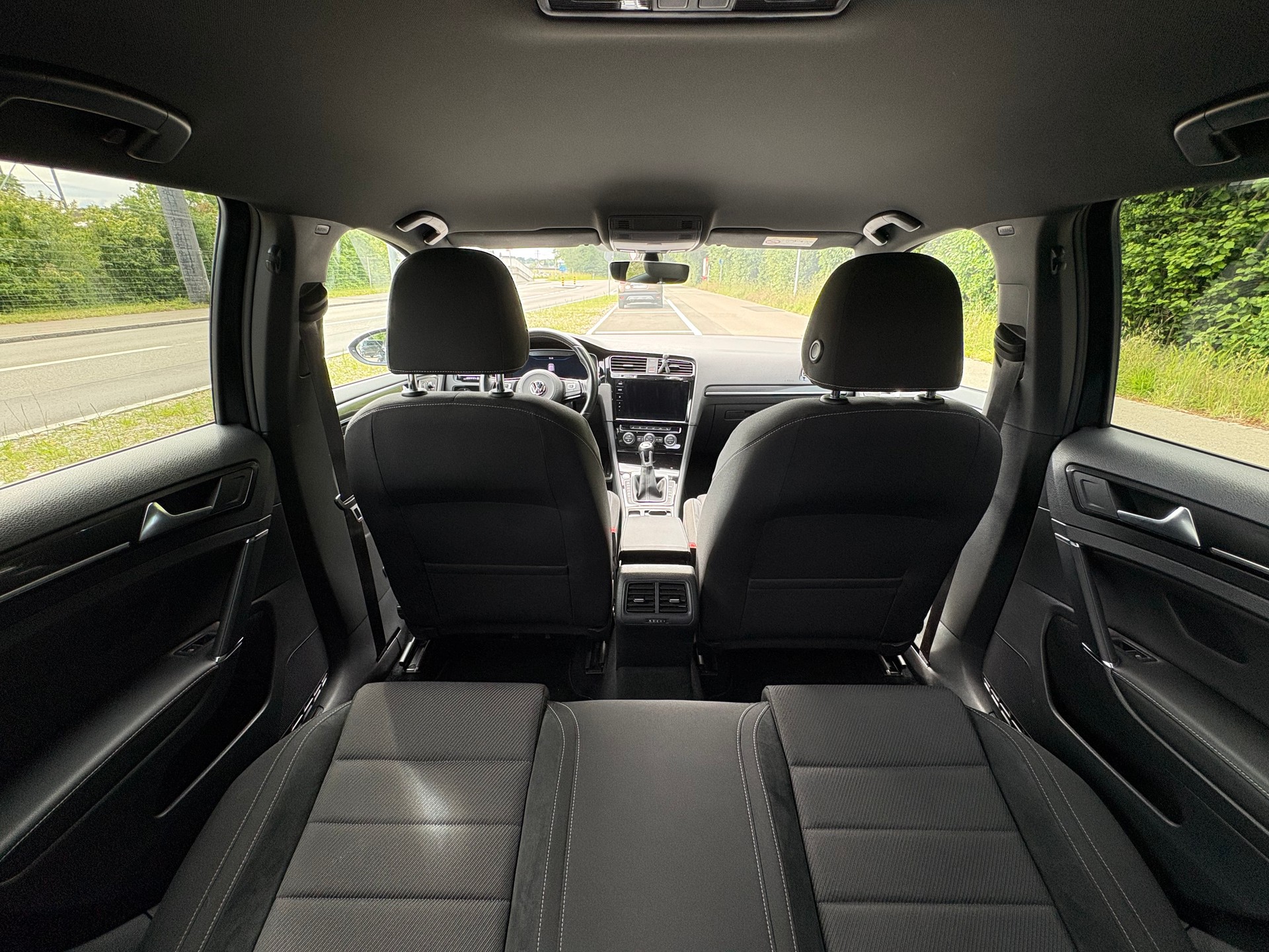 VW 2.0 TSI R 4 Motion-image-10
