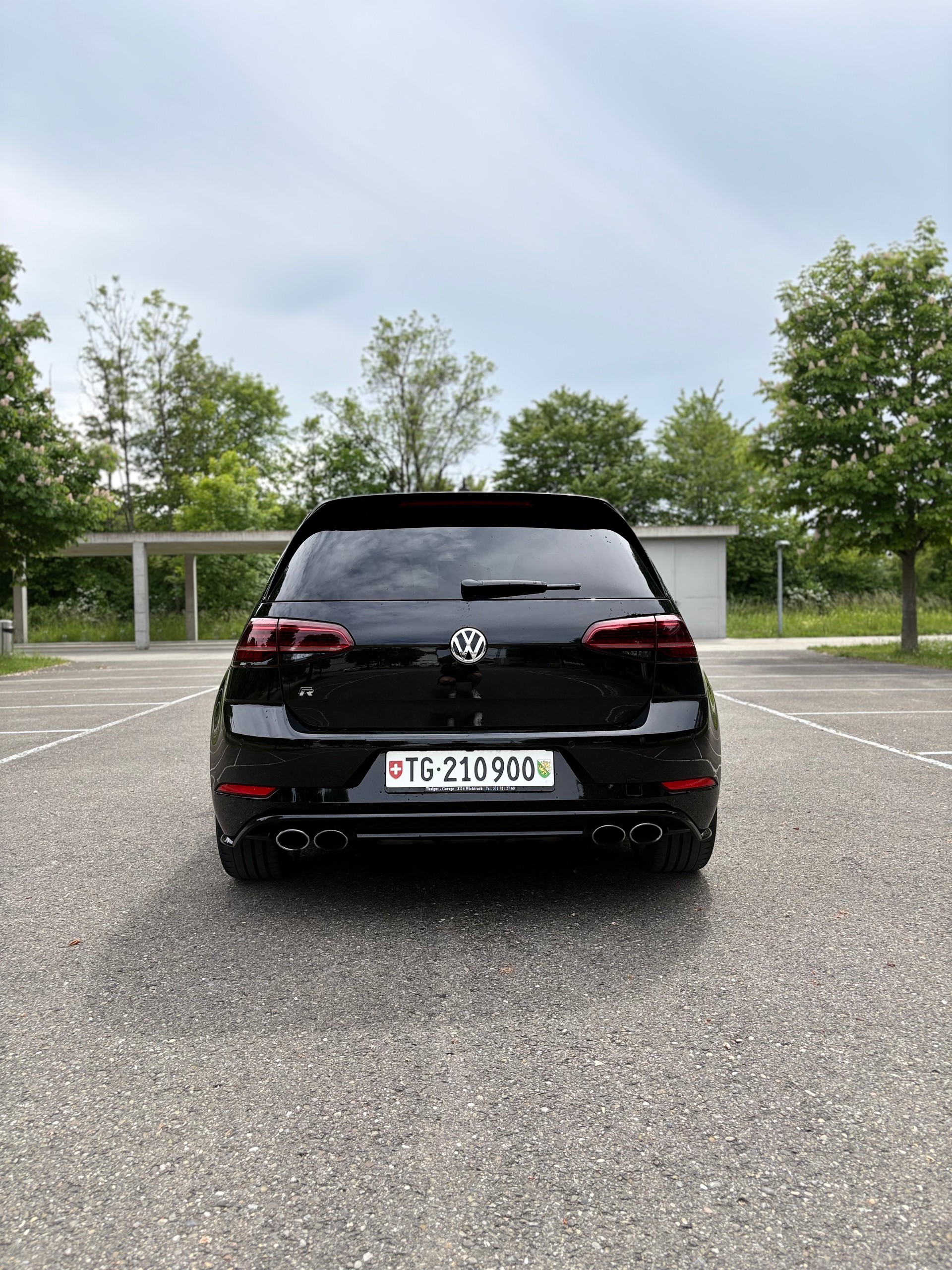 VW 2.0 TSI R 4 Motion-image-7