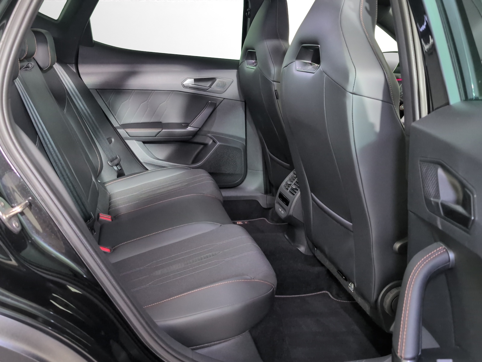 CUPRA Formentor 2.5TSI VZ5 4Drive DSG-image-8