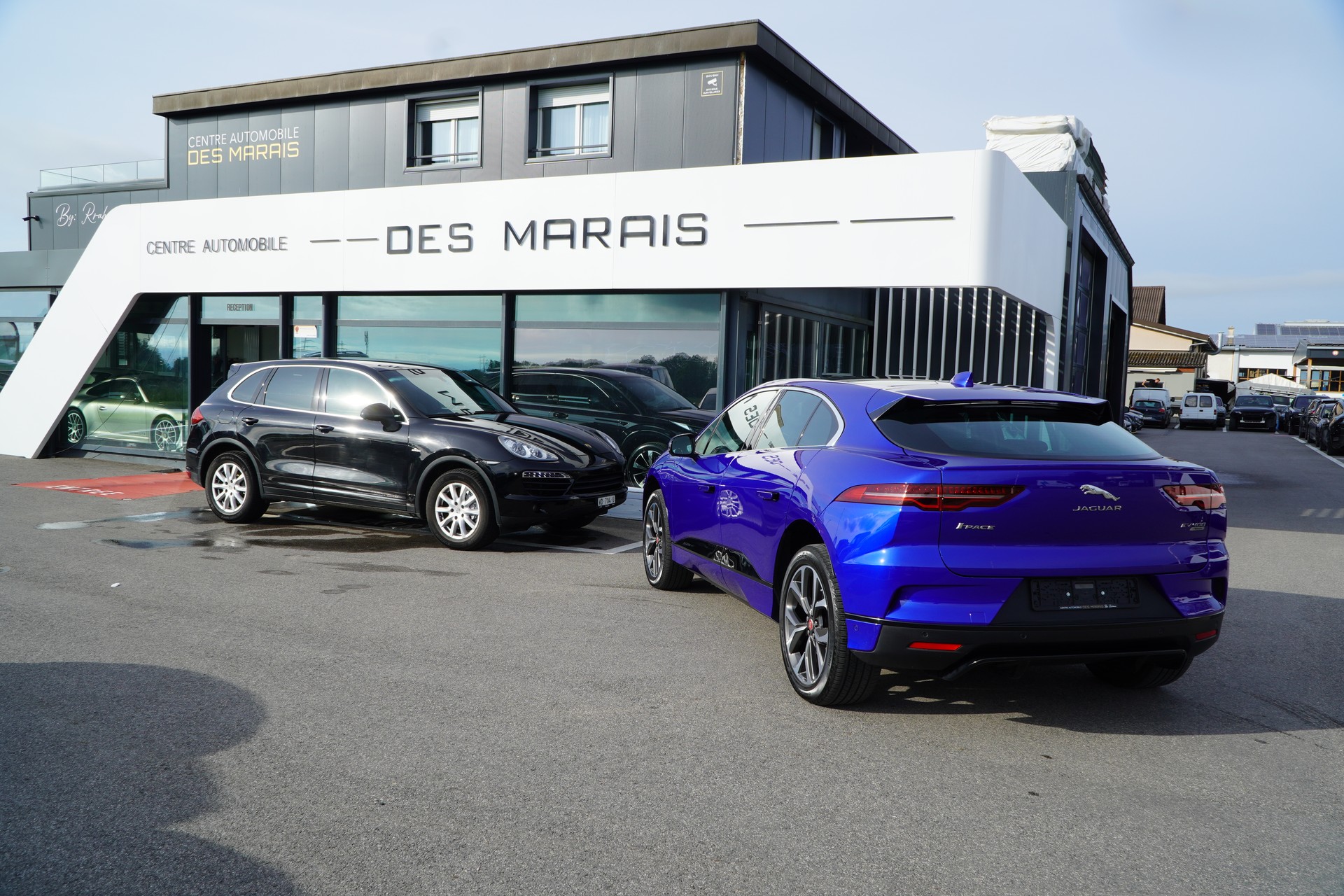 JAGUAR I-Pace EV400 HSE AWD-image-6