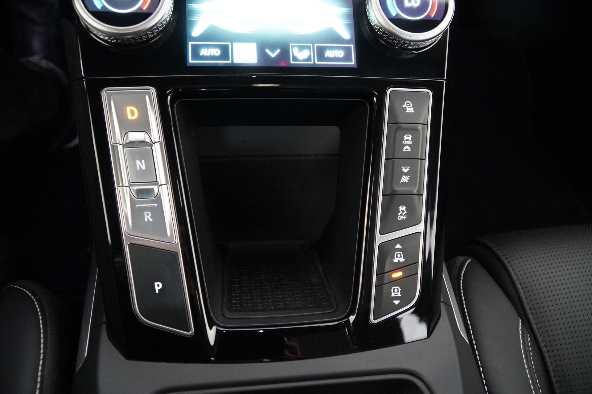 JAGUAR I-Pace EV400 HSE AWD-image-24