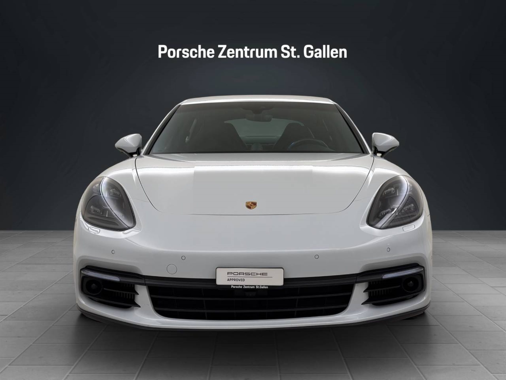 PORSCHE Panamera 4 E-Hybrid-image-9