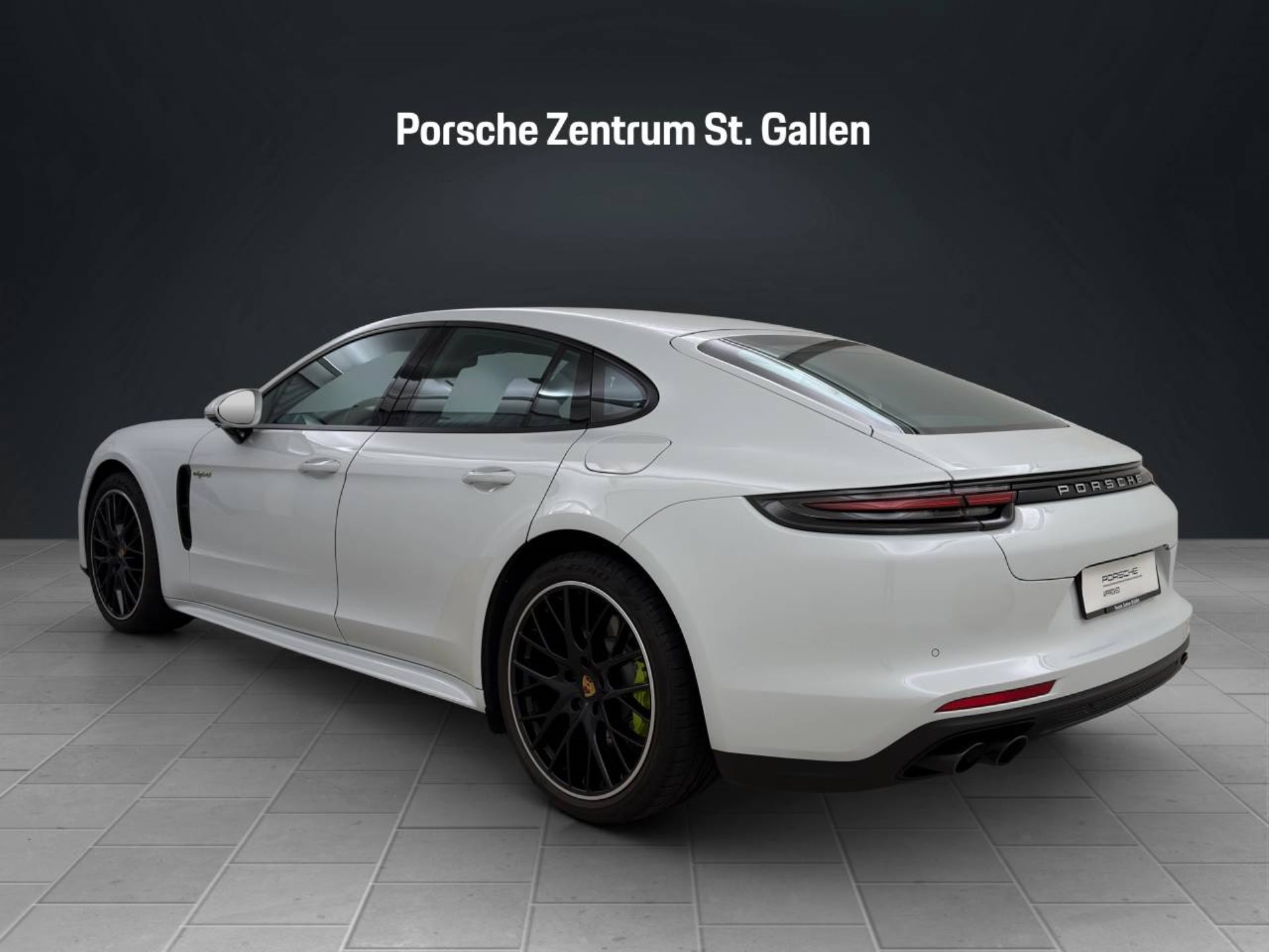 PORSCHE Panamera 4 E-Hybrid-image-2