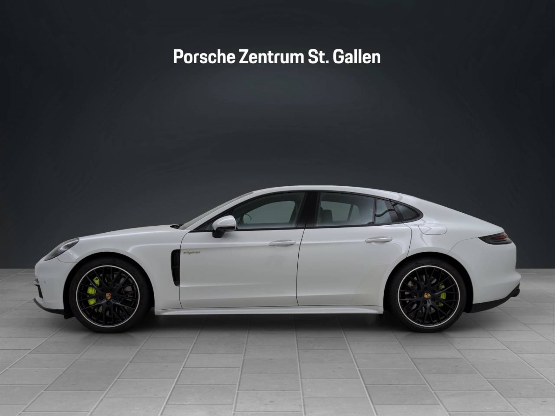 PORSCHE Panamera 4 E-Hybrid-image-1