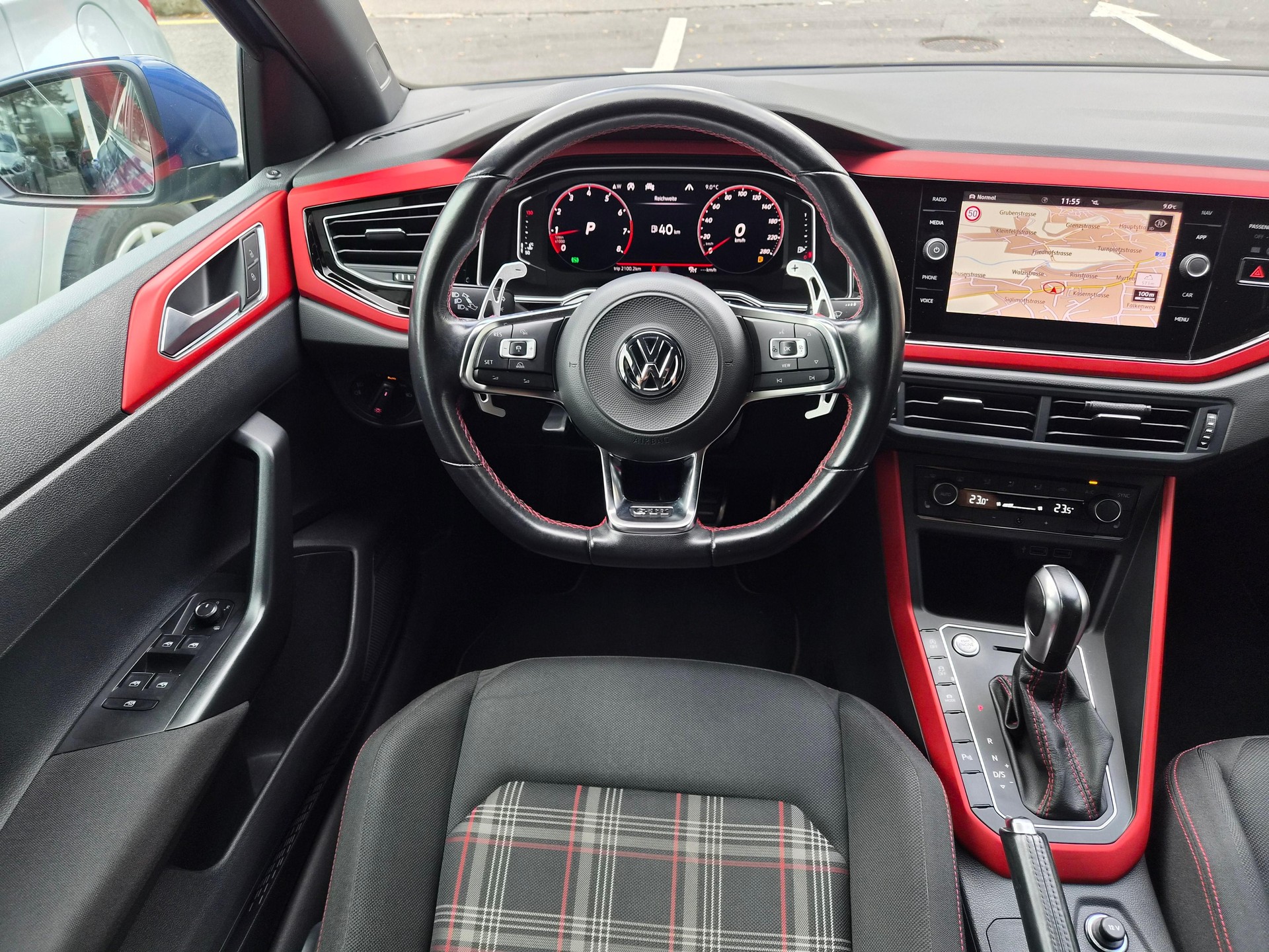 VW Polo 2.0 TSI GTI DSG-image-10
