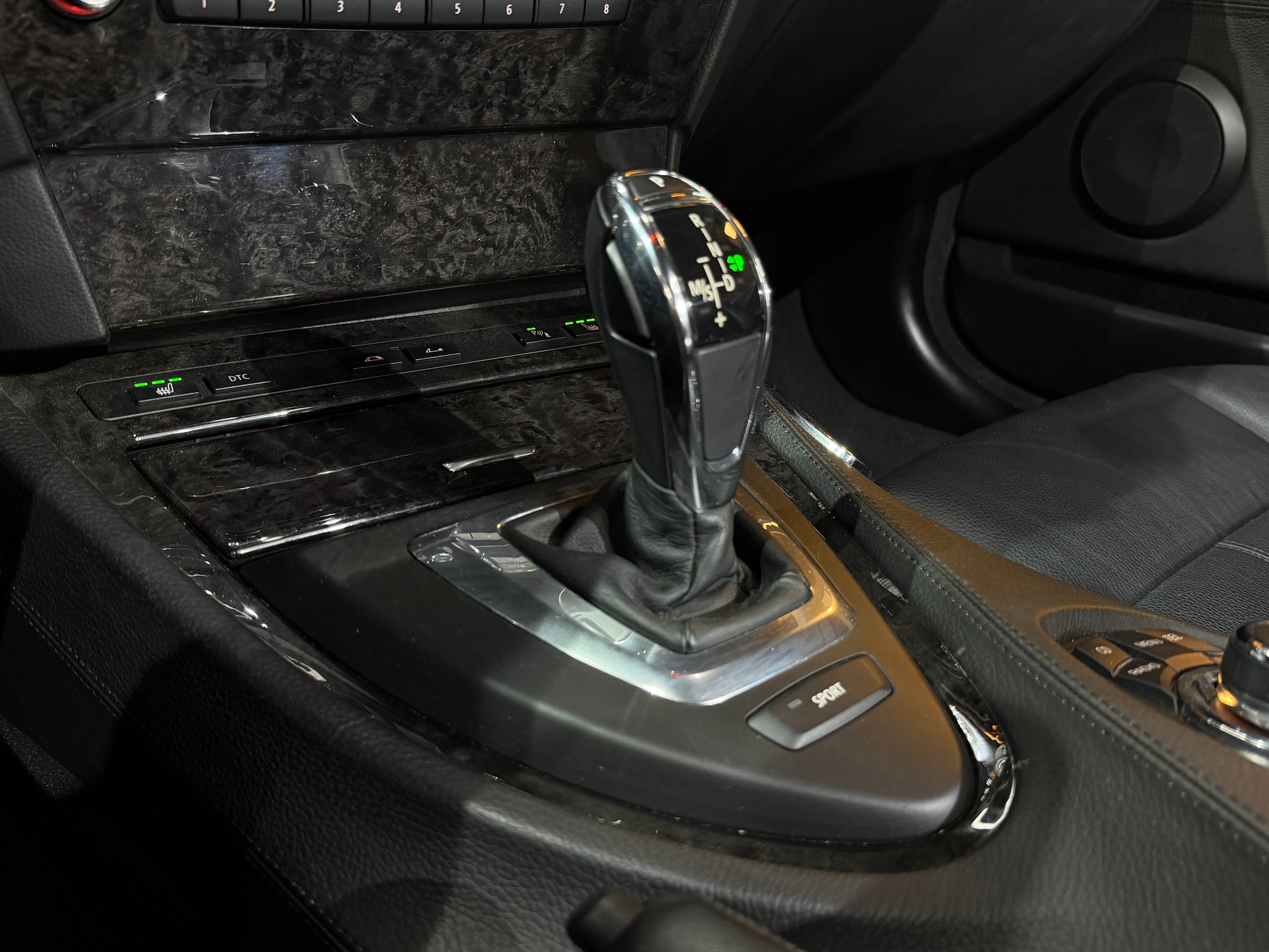 BMW 630i Steptronic Cabrio-image-21
