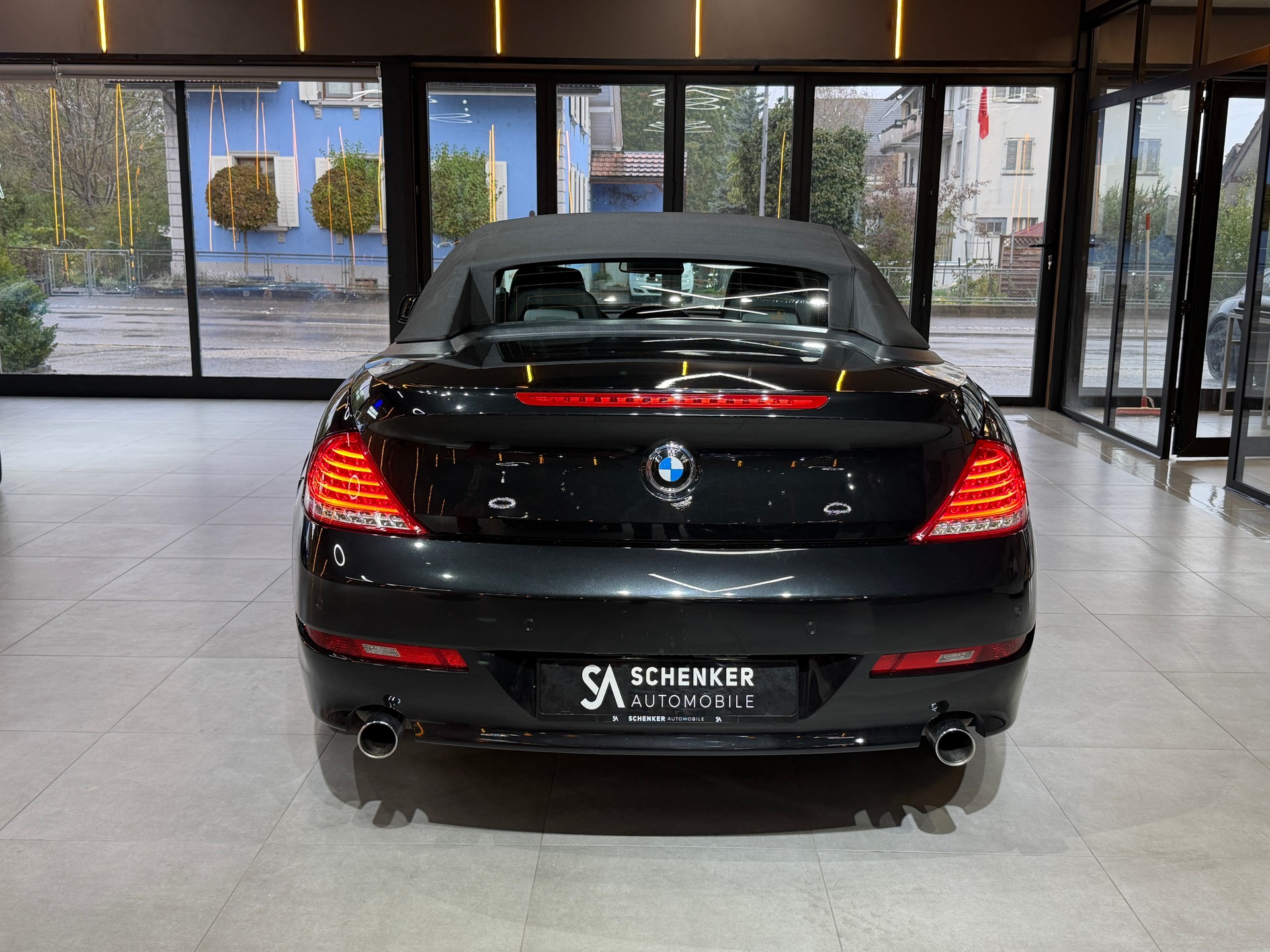 BMW 630i Steptronic Cabrio-image-4