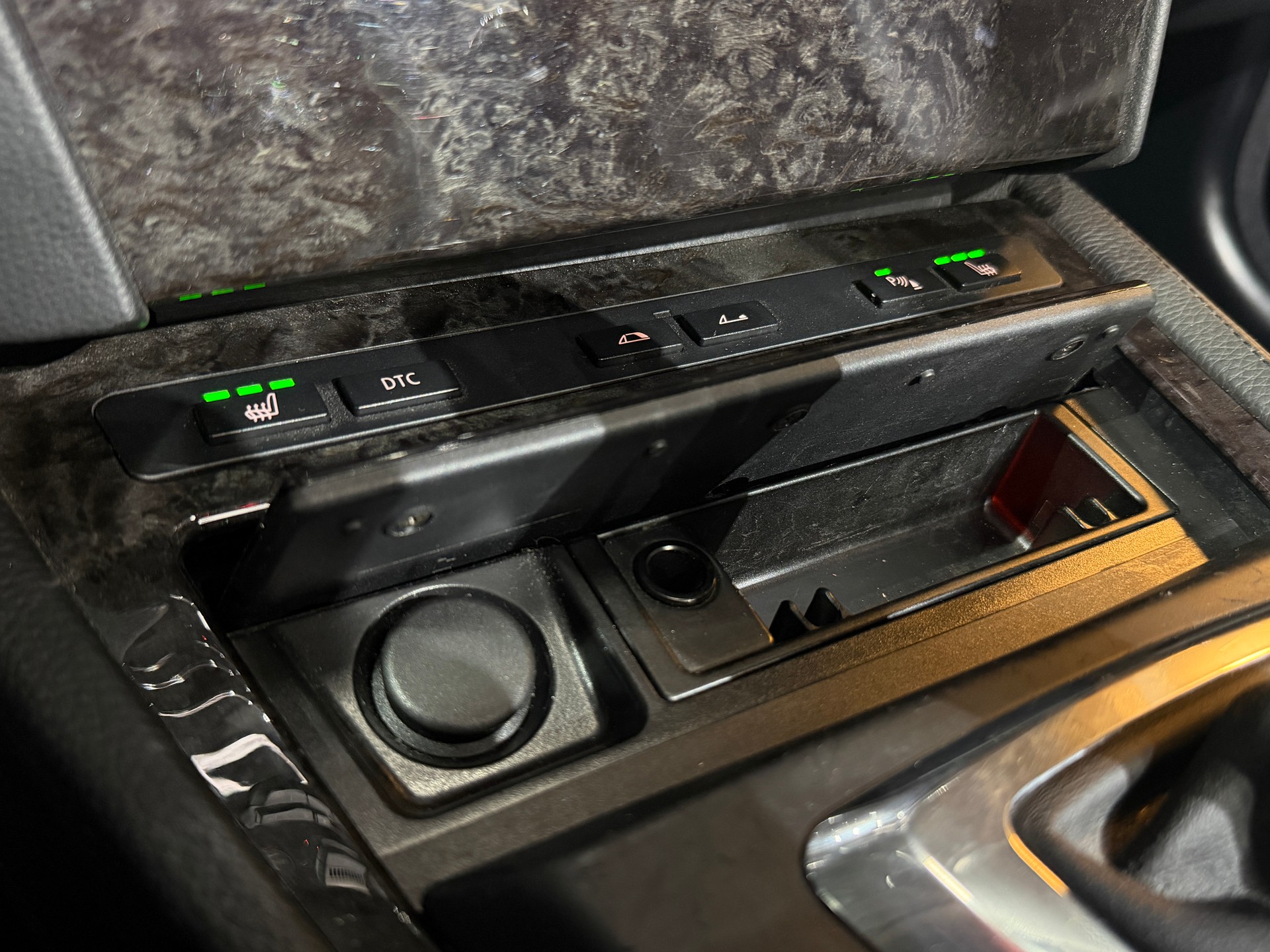 BMW 630i Steptronic Cabrio-image-19