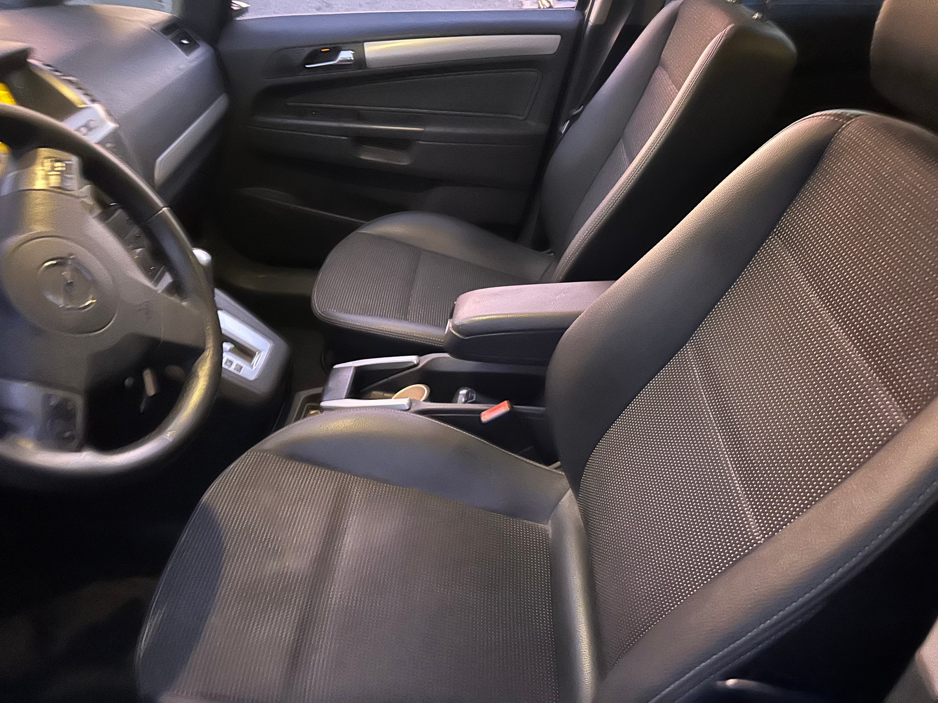 OPEL ZAFIRA-image-9