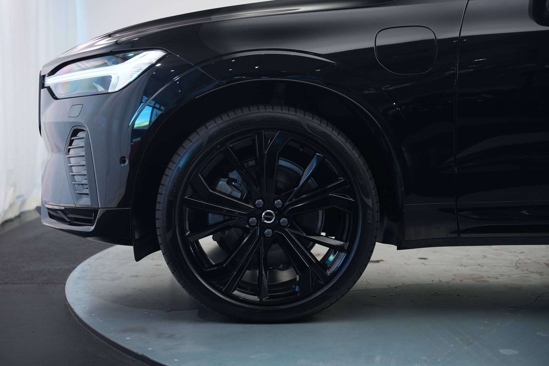 VOLVO XC60 T8 eAWD PluginHybrid Ultimate Dark Geartronic Black Edition Ultra-image-41