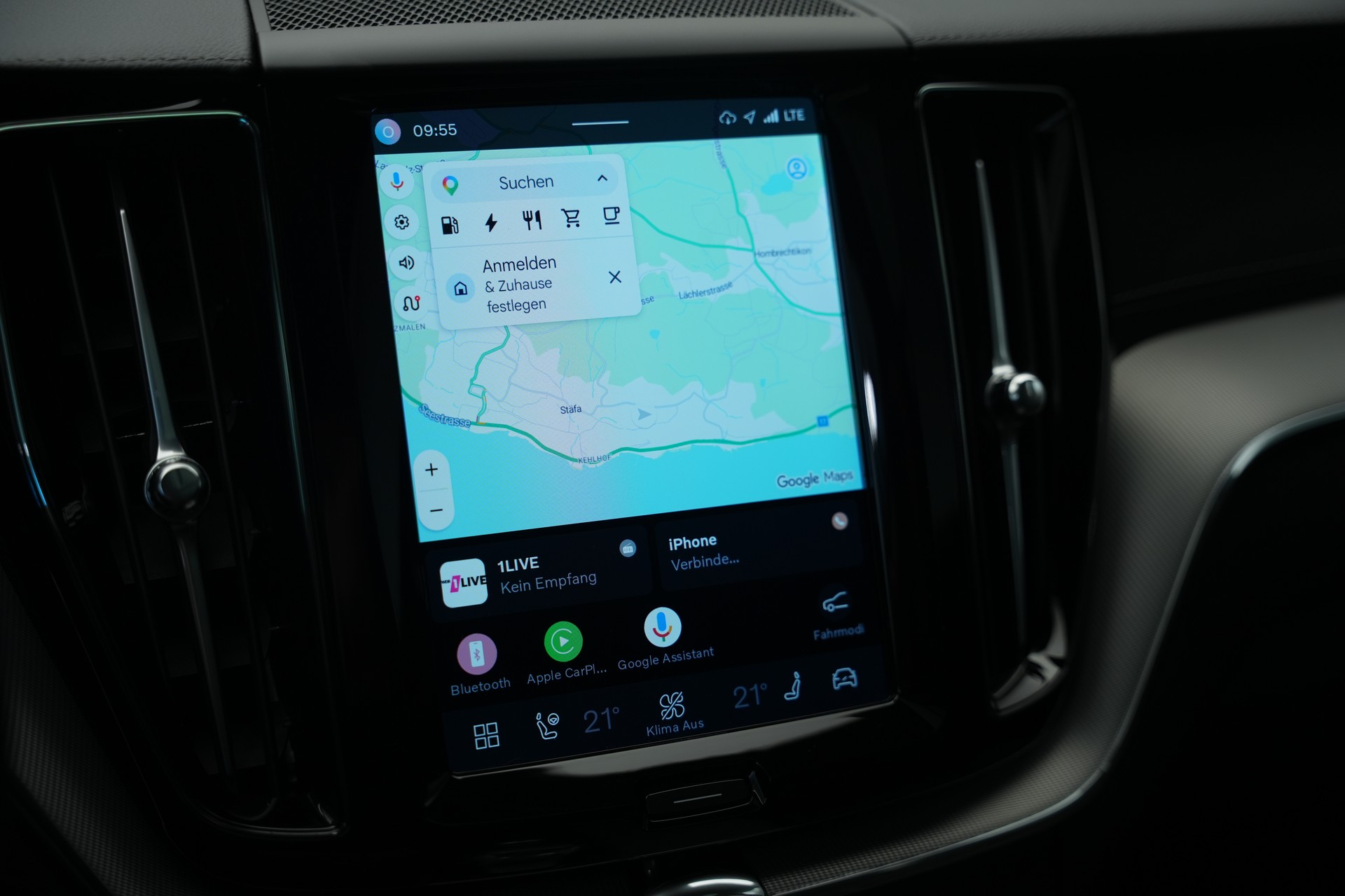 VOLVO XC60 T8 eAWD PluginHybrid Ultimate Dark Geartronic Black Edition Ultra-image-17