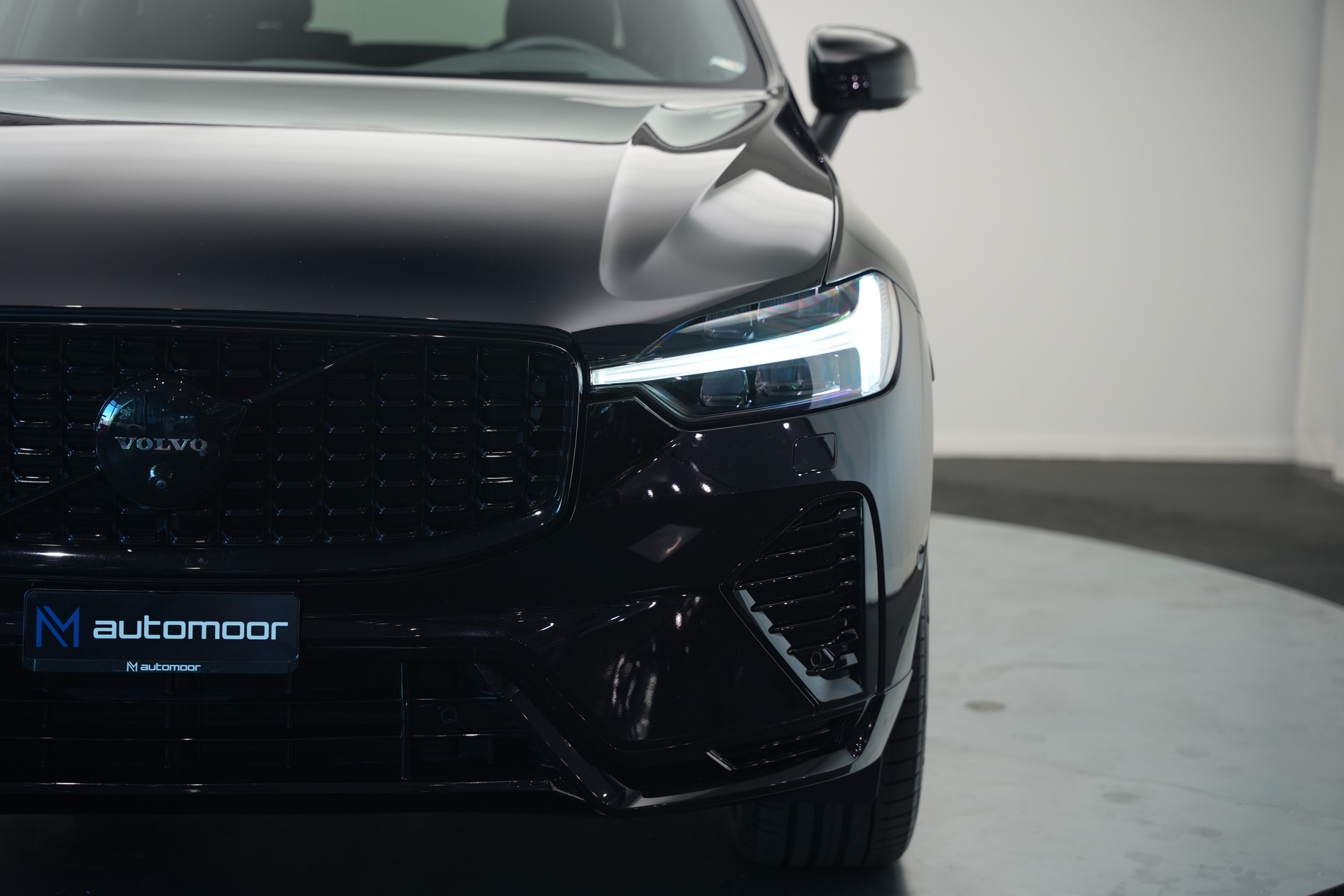 VOLVO XC60 T8 eAWD PluginHybrid Ultimate Dark Geartronic Black Edition Ultra-image-43