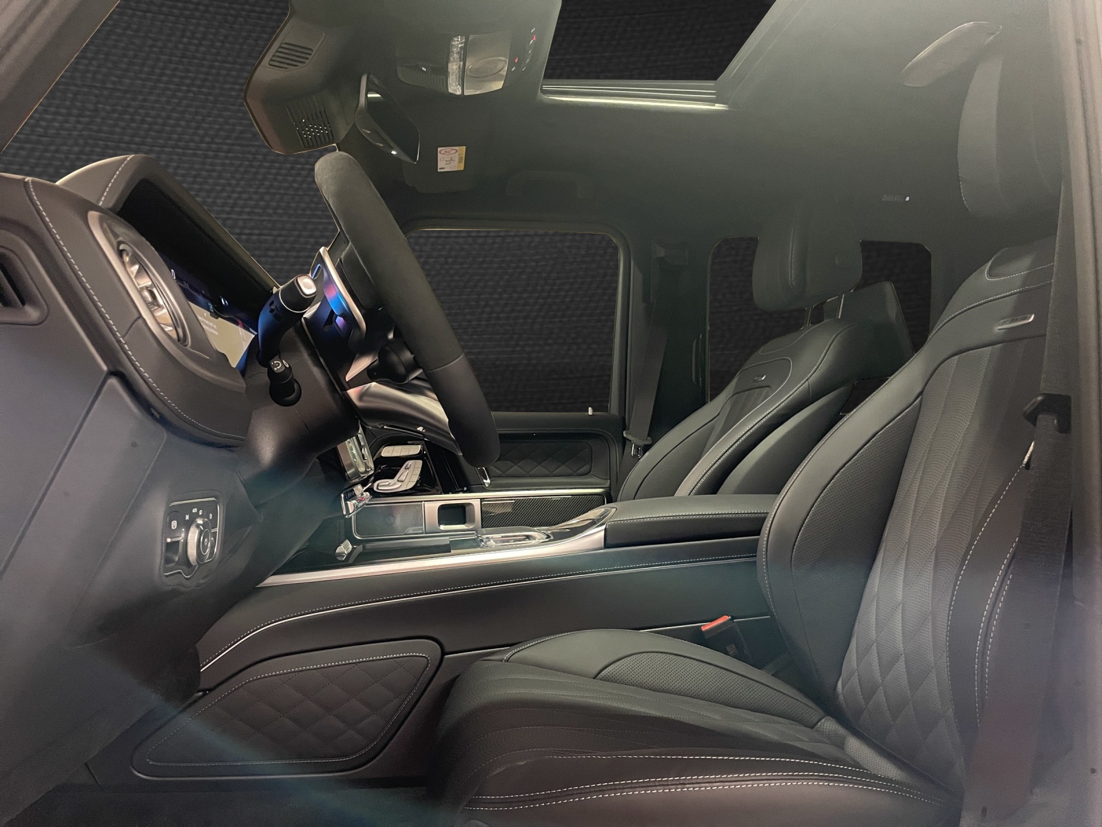 MERCEDES-BENZ G 63 AMG 9G-Tronic-image-9