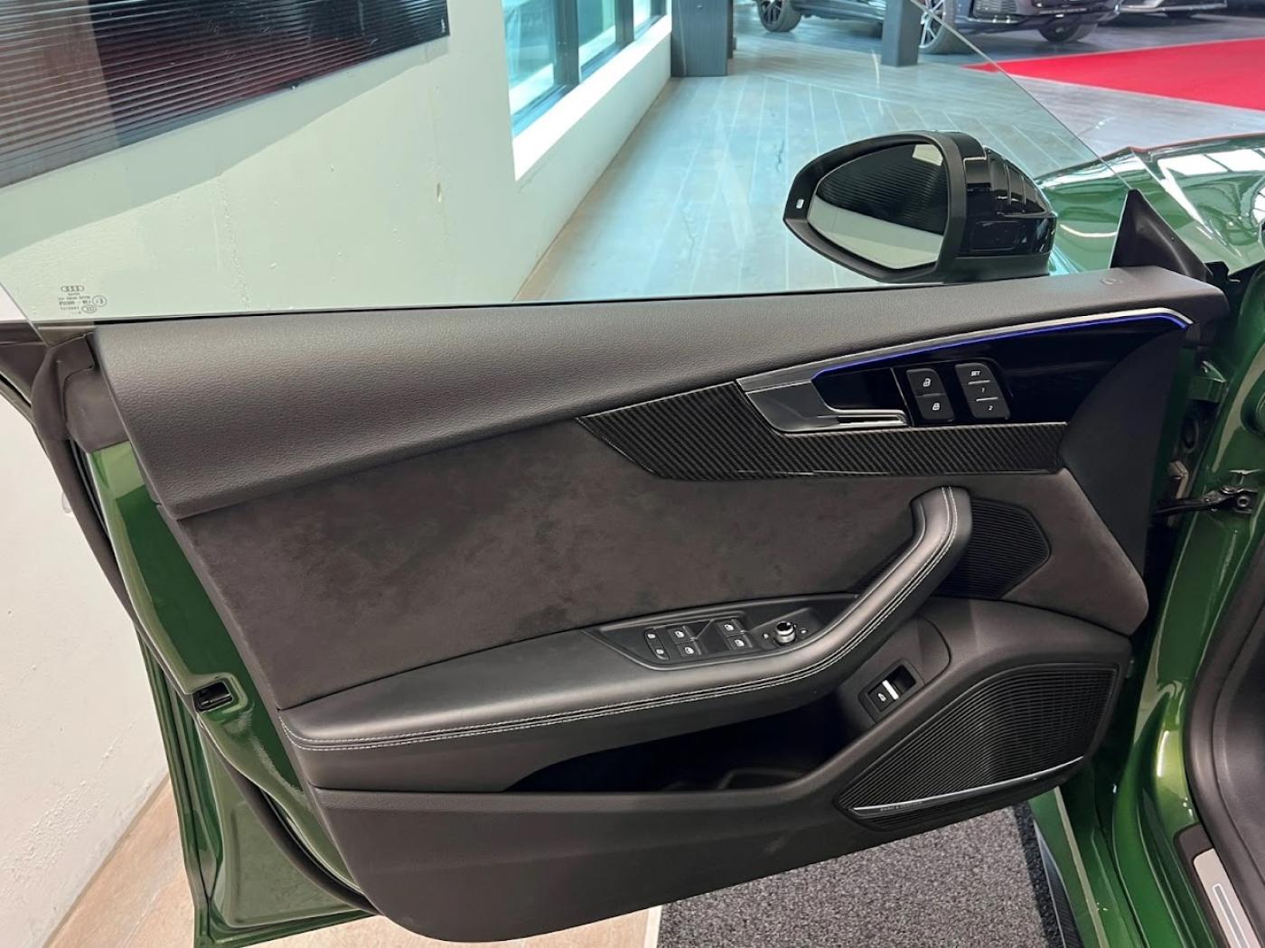 AUDI RS5 Sportback 2.9 TFSI quattro tiptronic-image-12