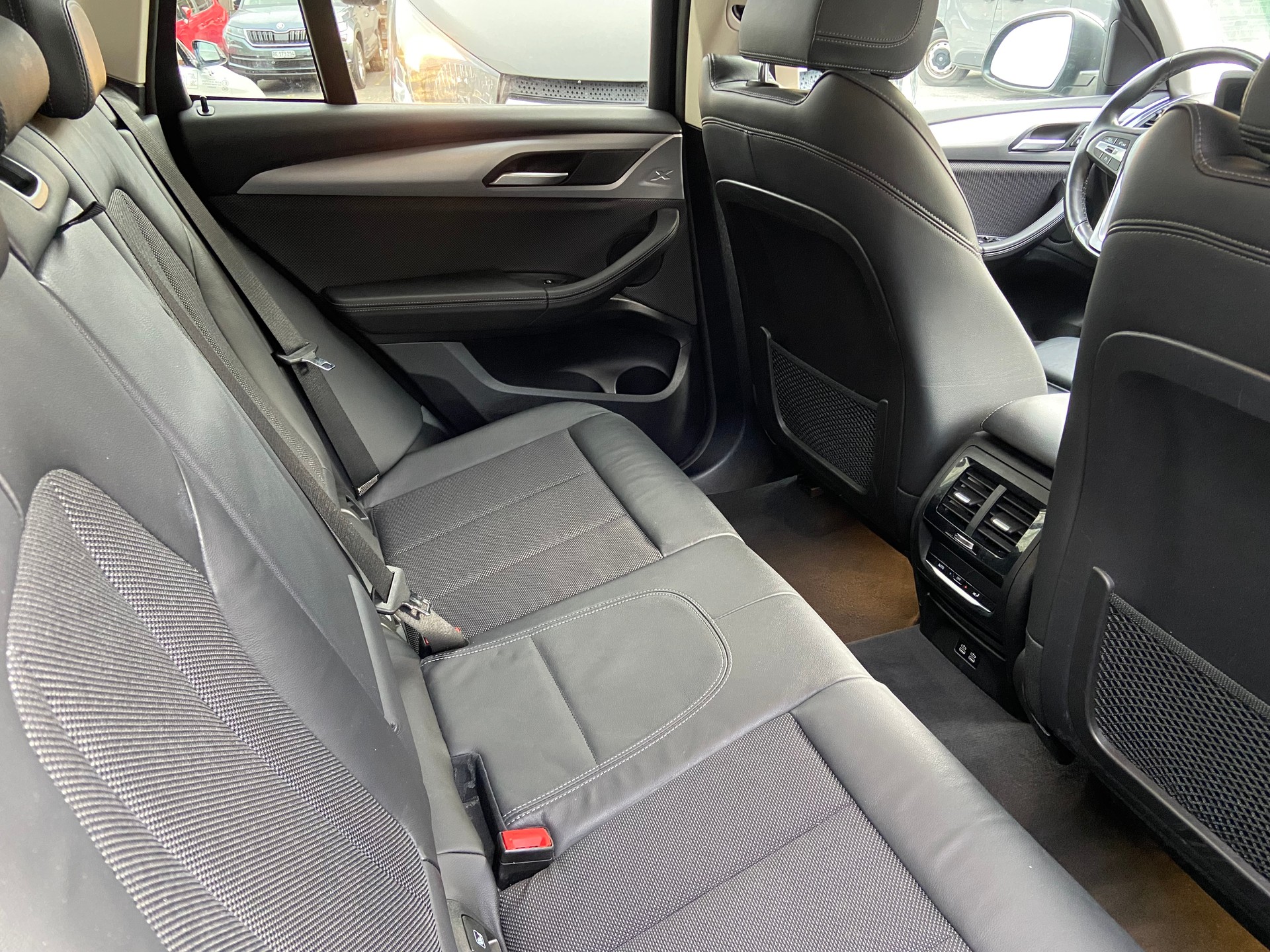BMW X3 xDrive 30e-image-5