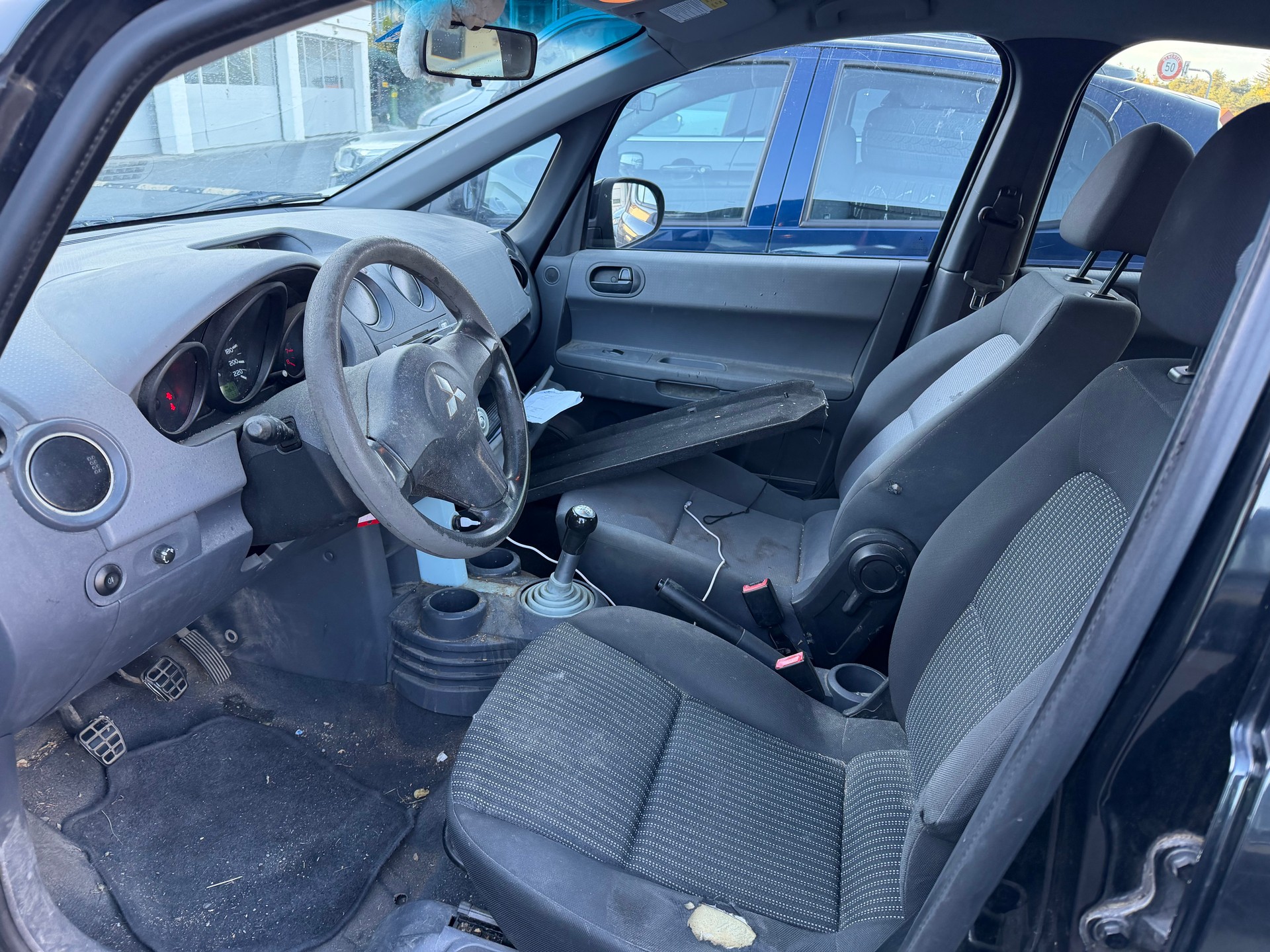 MITSUBISHI Colt 1.3 16V Sport motion-image-5
