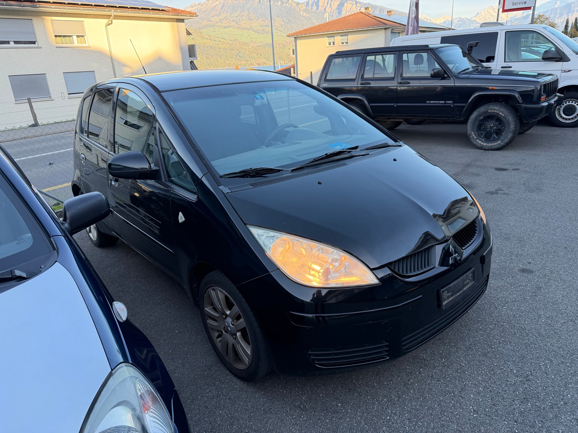 MITSUBISHI Colt 1.3 16V Sport motion-image-1