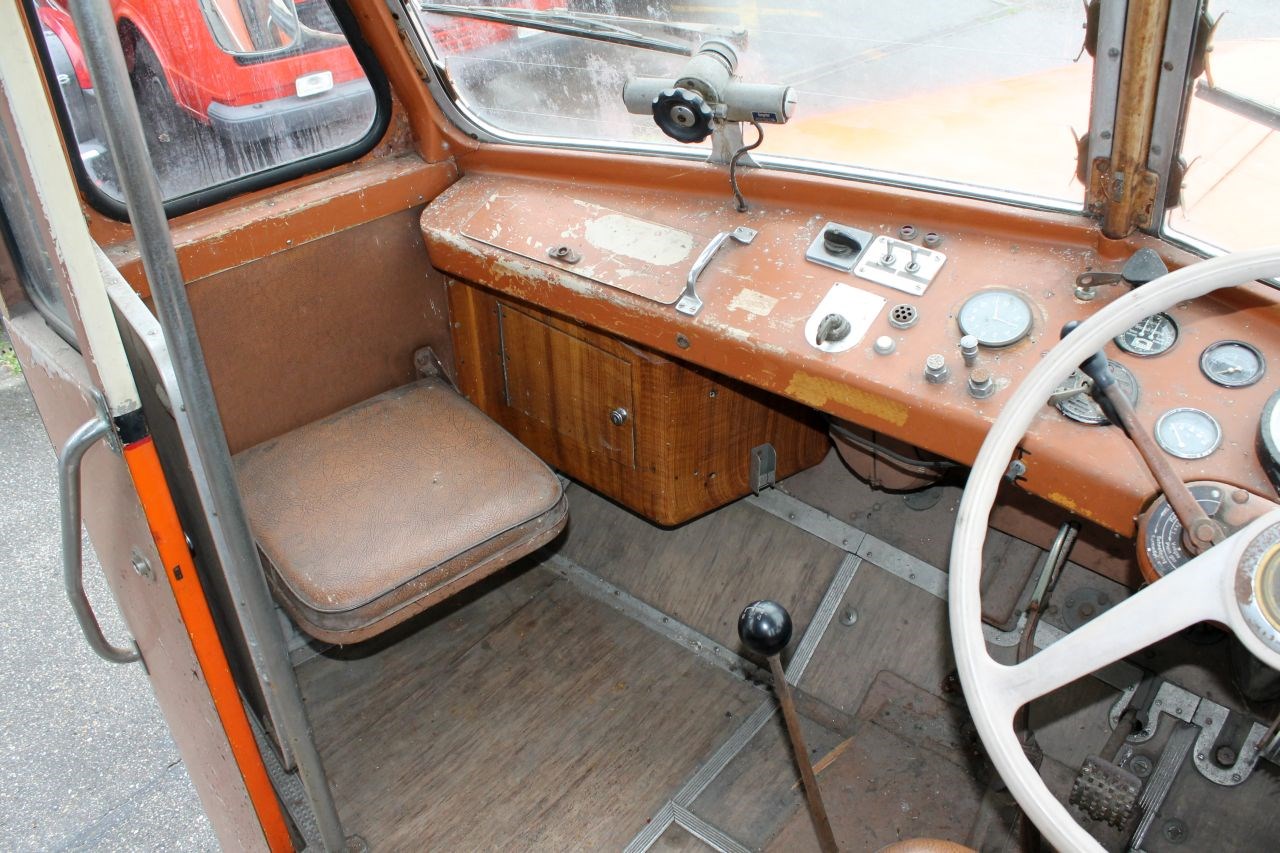 SAURER Berna Autobus-image-6