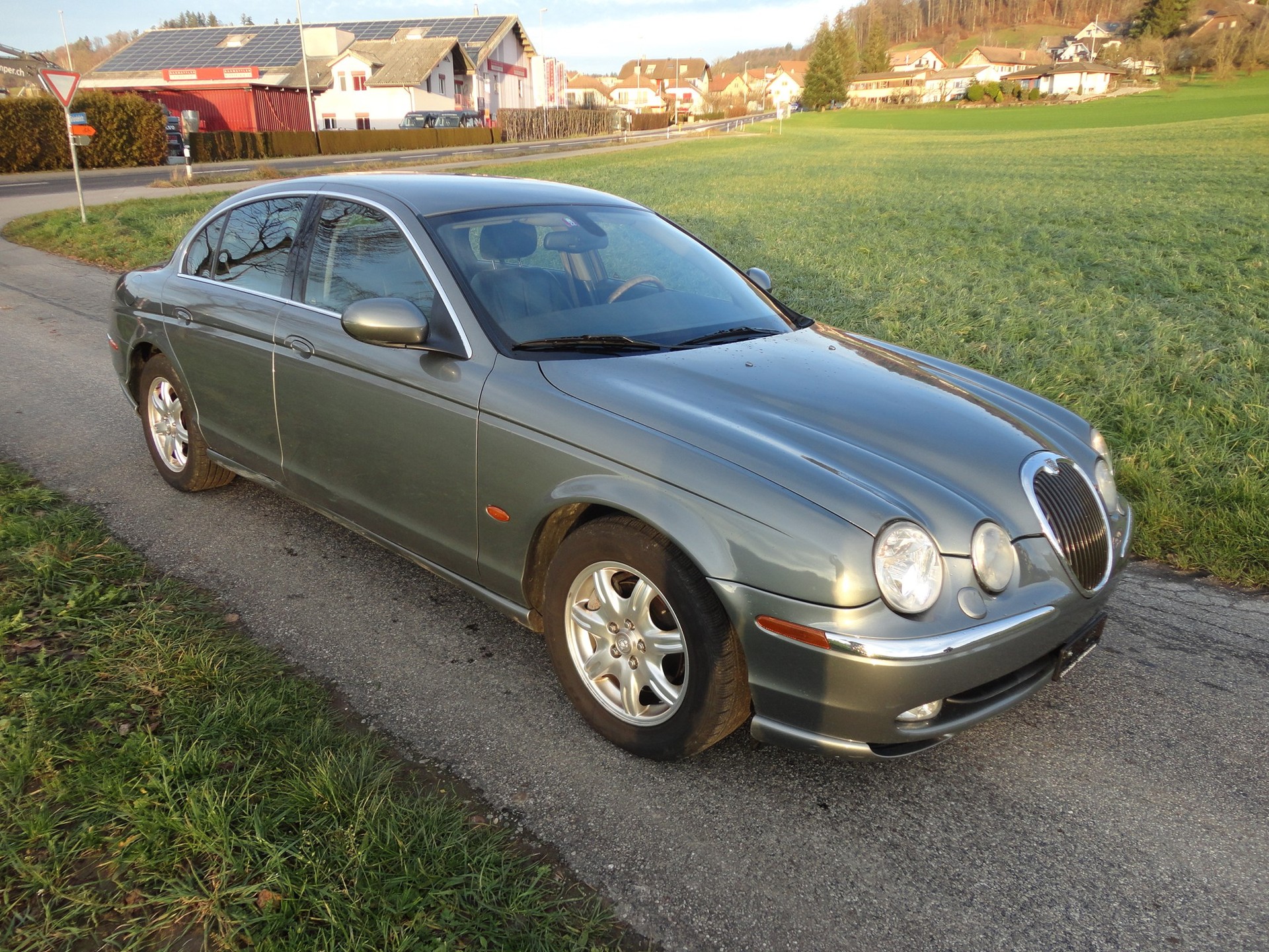 JAGUAR S-Type 2.5 V6 Executive-image-1