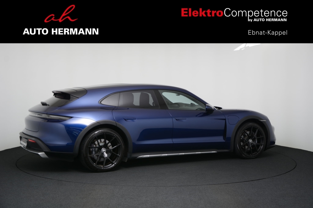 PORSCHE Taycan 4 Cross Turismo-image-6