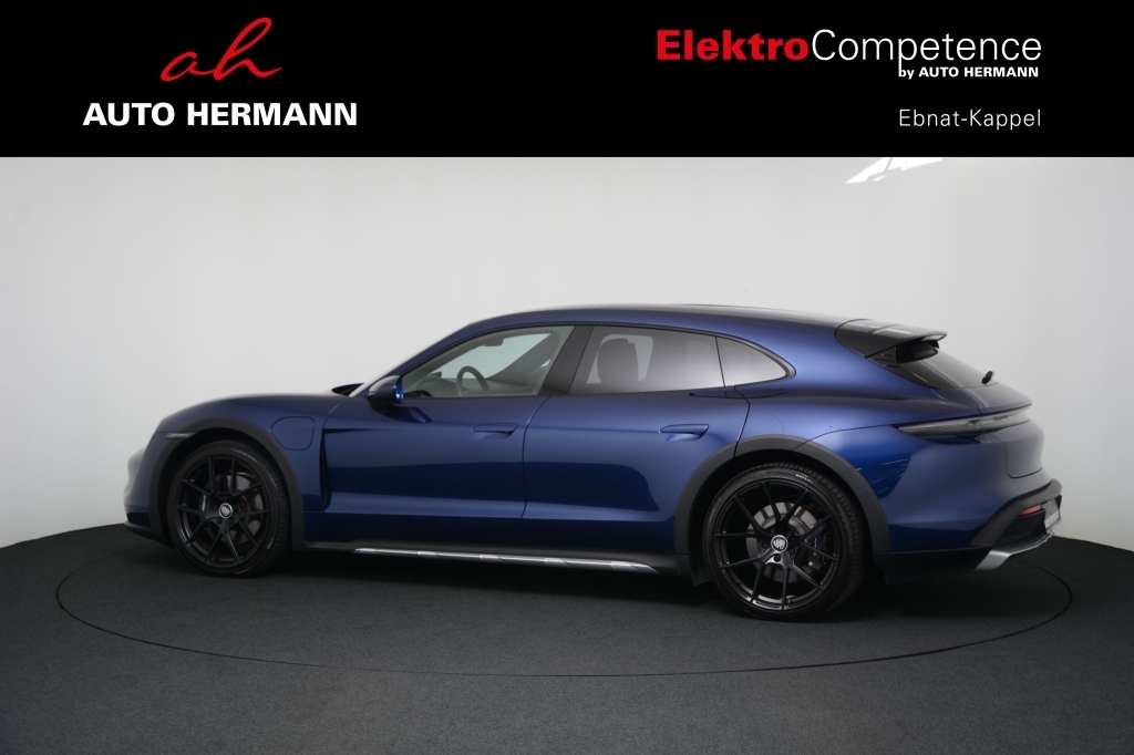 PORSCHE Taycan 4 Cross Turismo-image-3