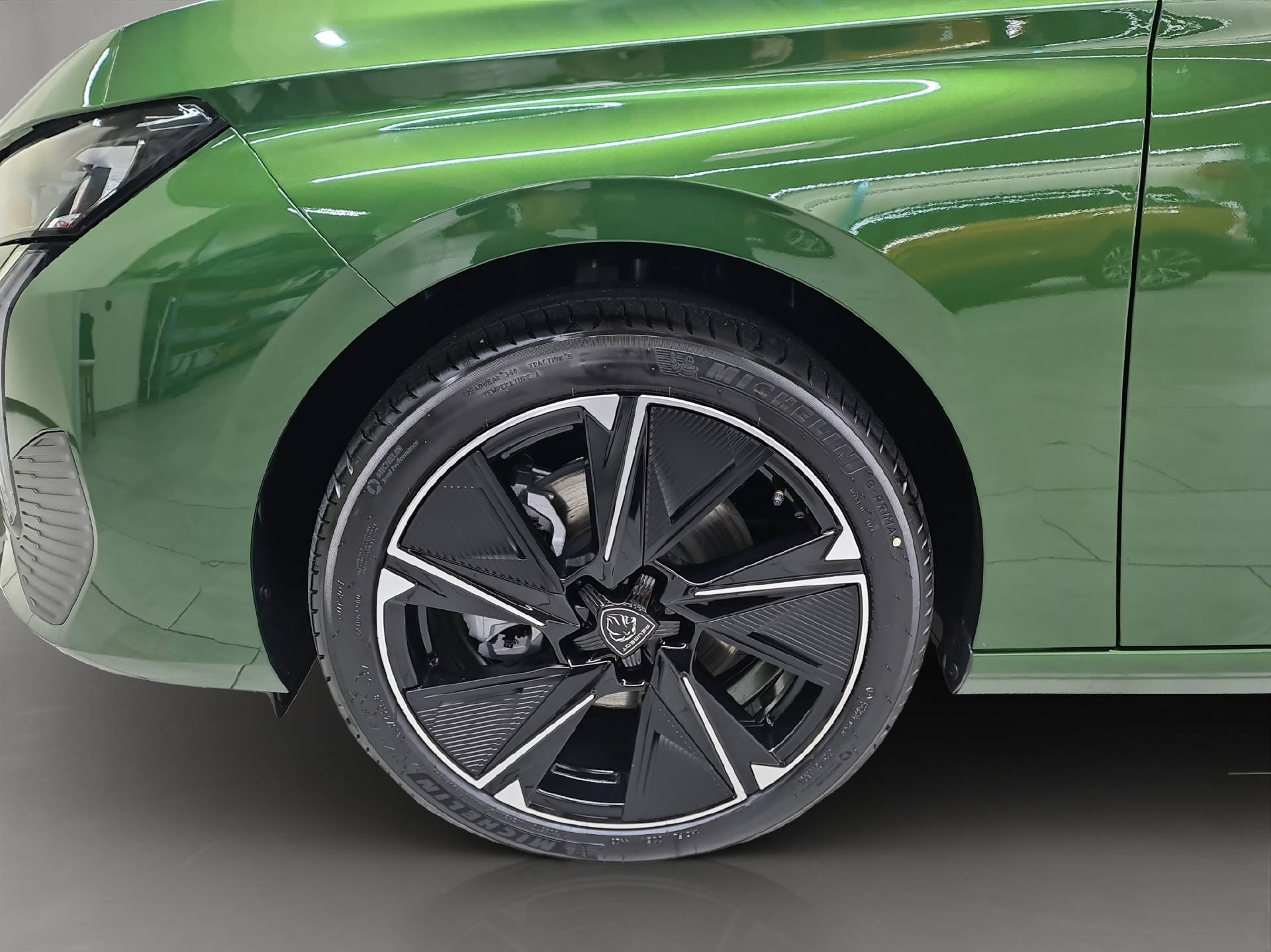 PEUGEOT E-308 Allure-image-13