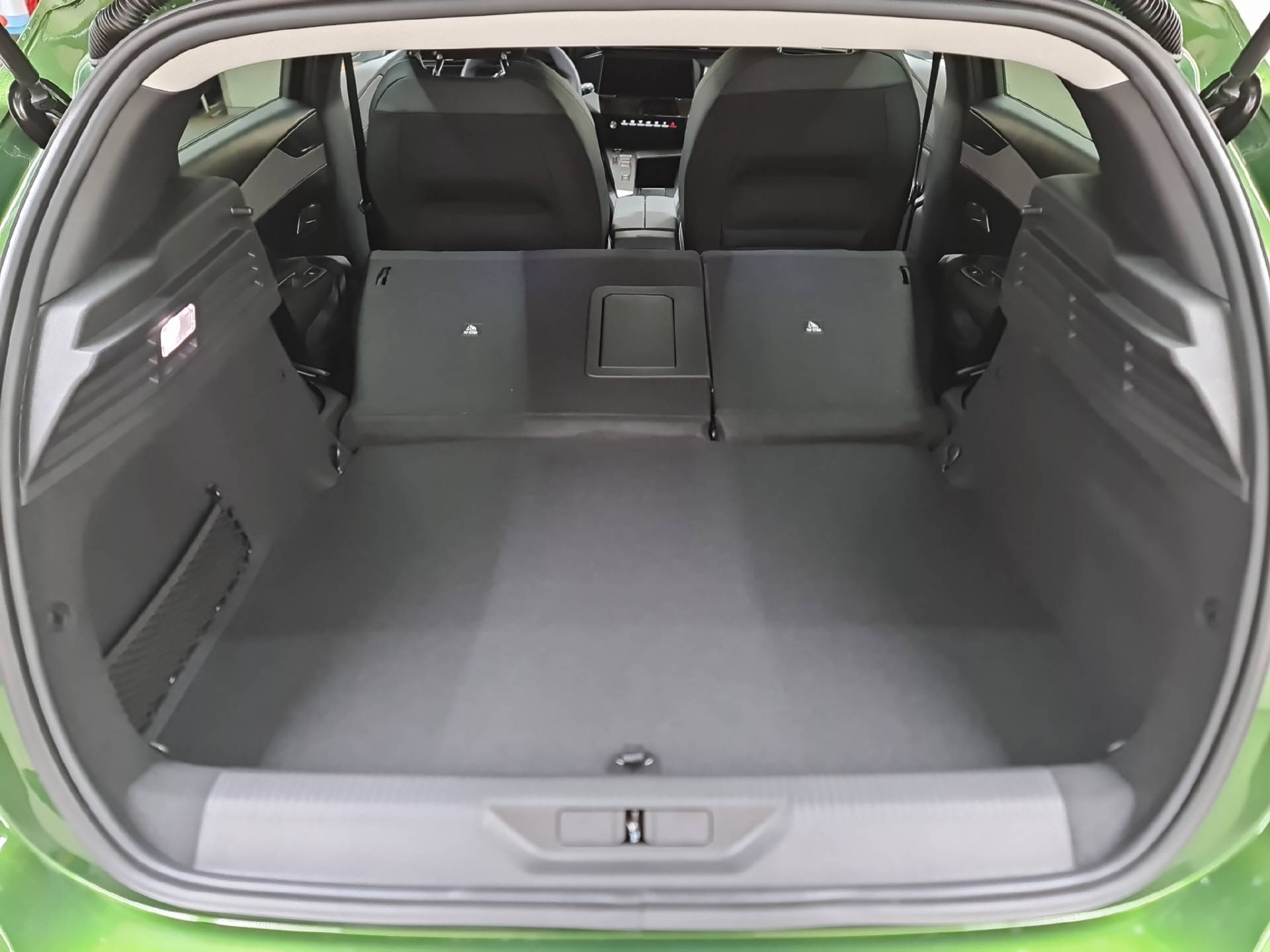 PEUGEOT E-308 Allure-image-11