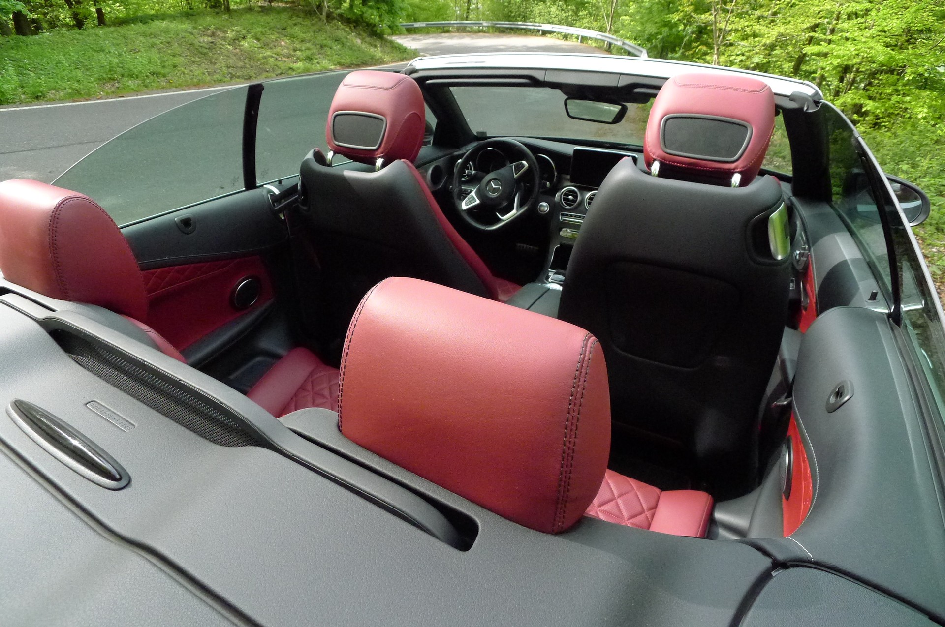 MERCEDES-BENZ C 400 Cabriolet AMG Line 4Matic 9G-Tronig-image-7