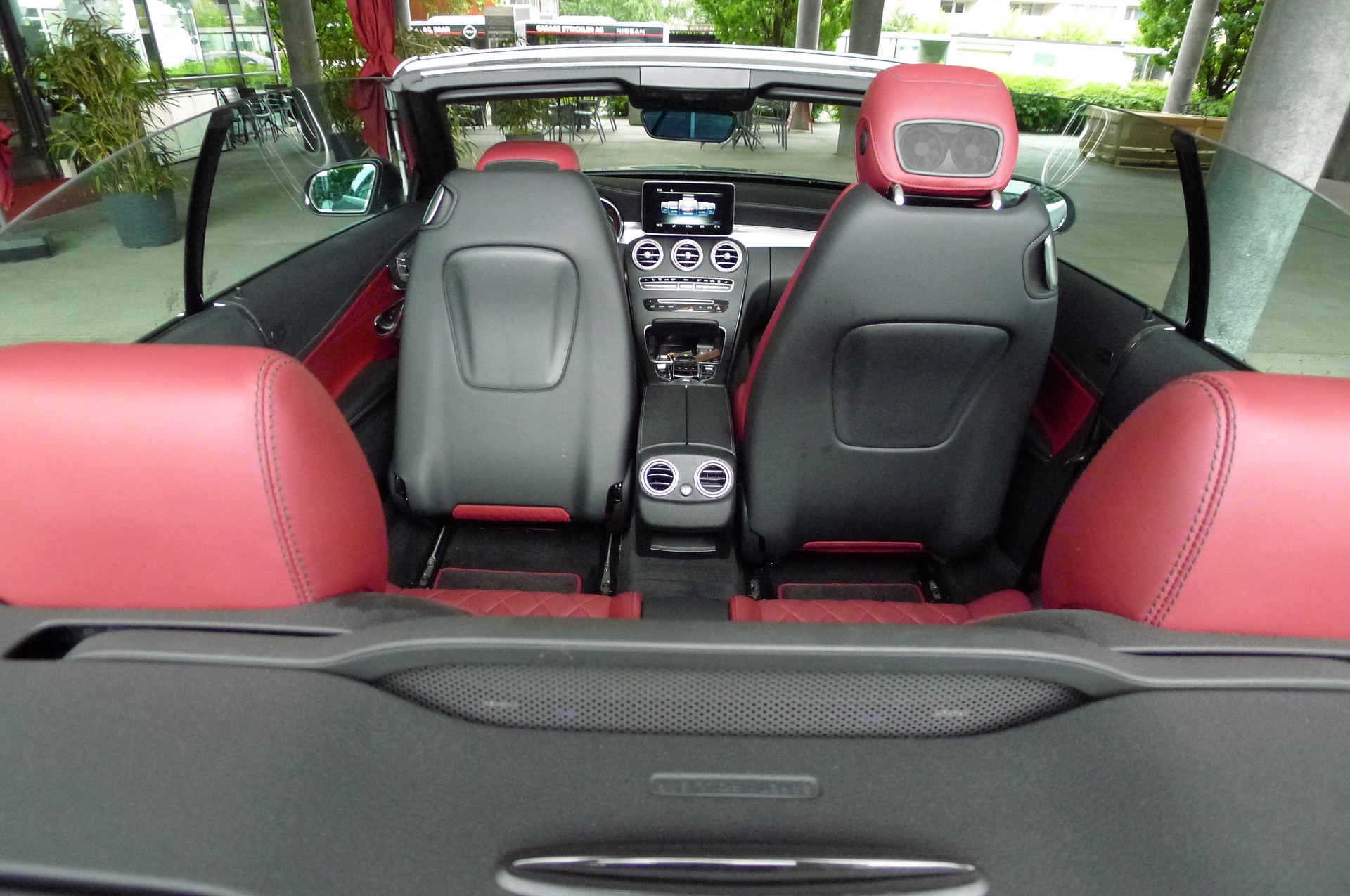 MERCEDES-BENZ C 400 Cabriolet AMG Line 4Matic 9G-Tronig-image-12