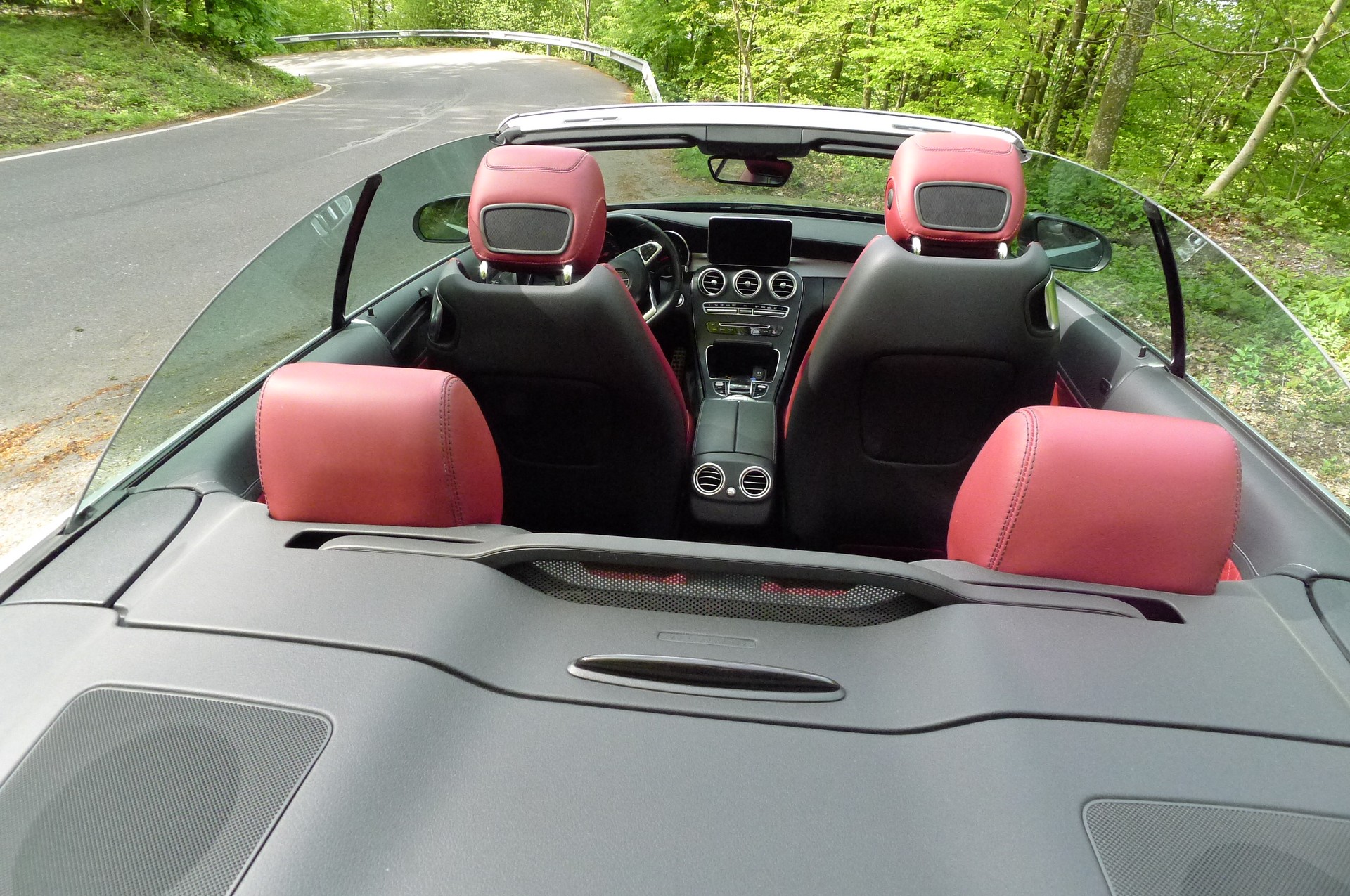 MERCEDES-BENZ C 400 Cabriolet AMG Line 4Matic 9G-Tronig-image-6