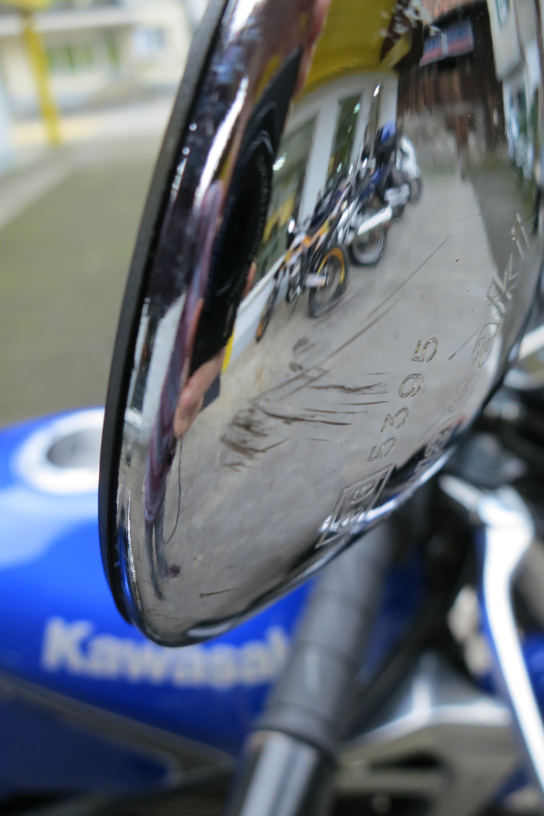 KAWASAKI ER-5-image-5