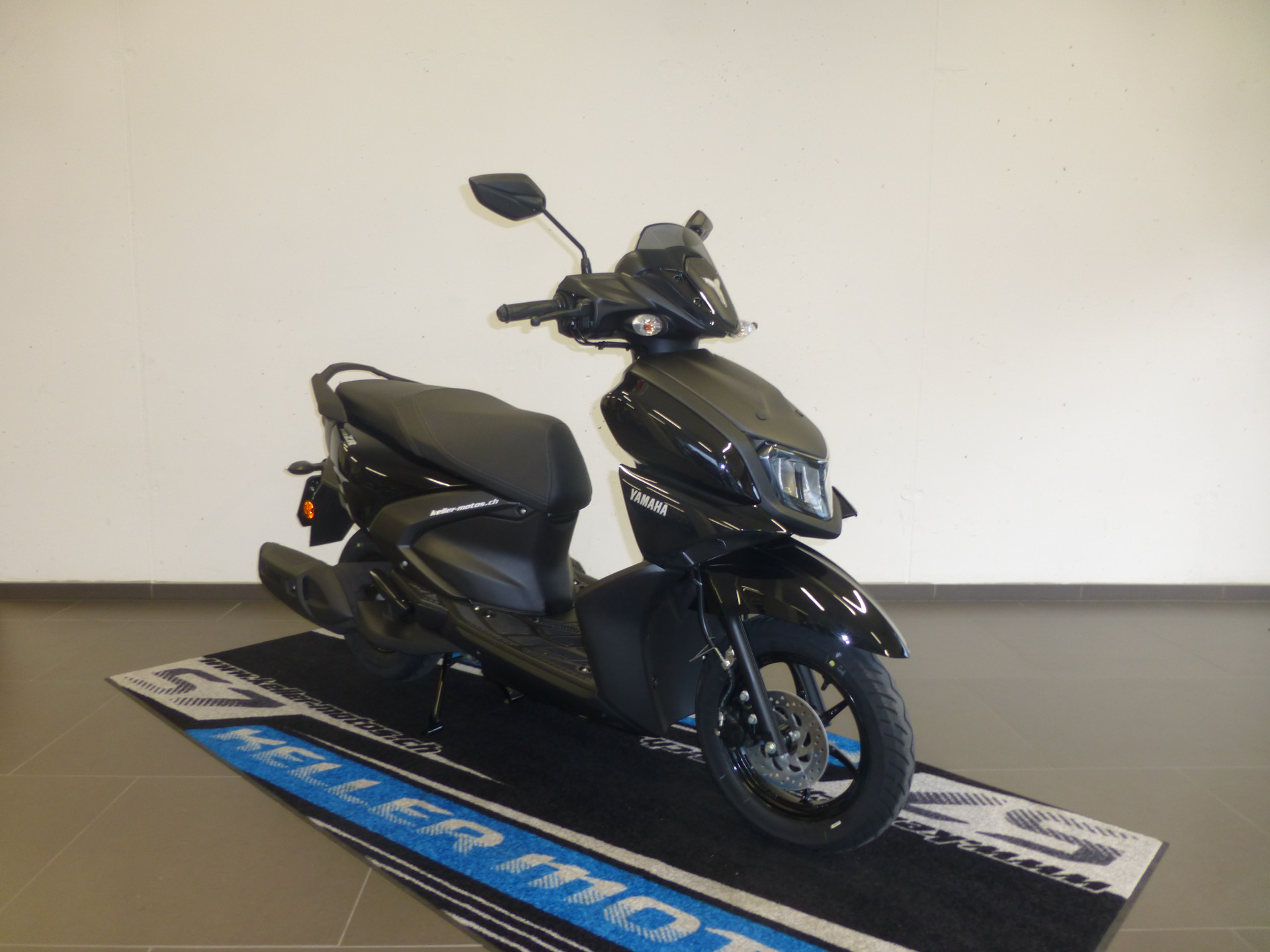 YAMAHA Ray 125-showroom-element-3