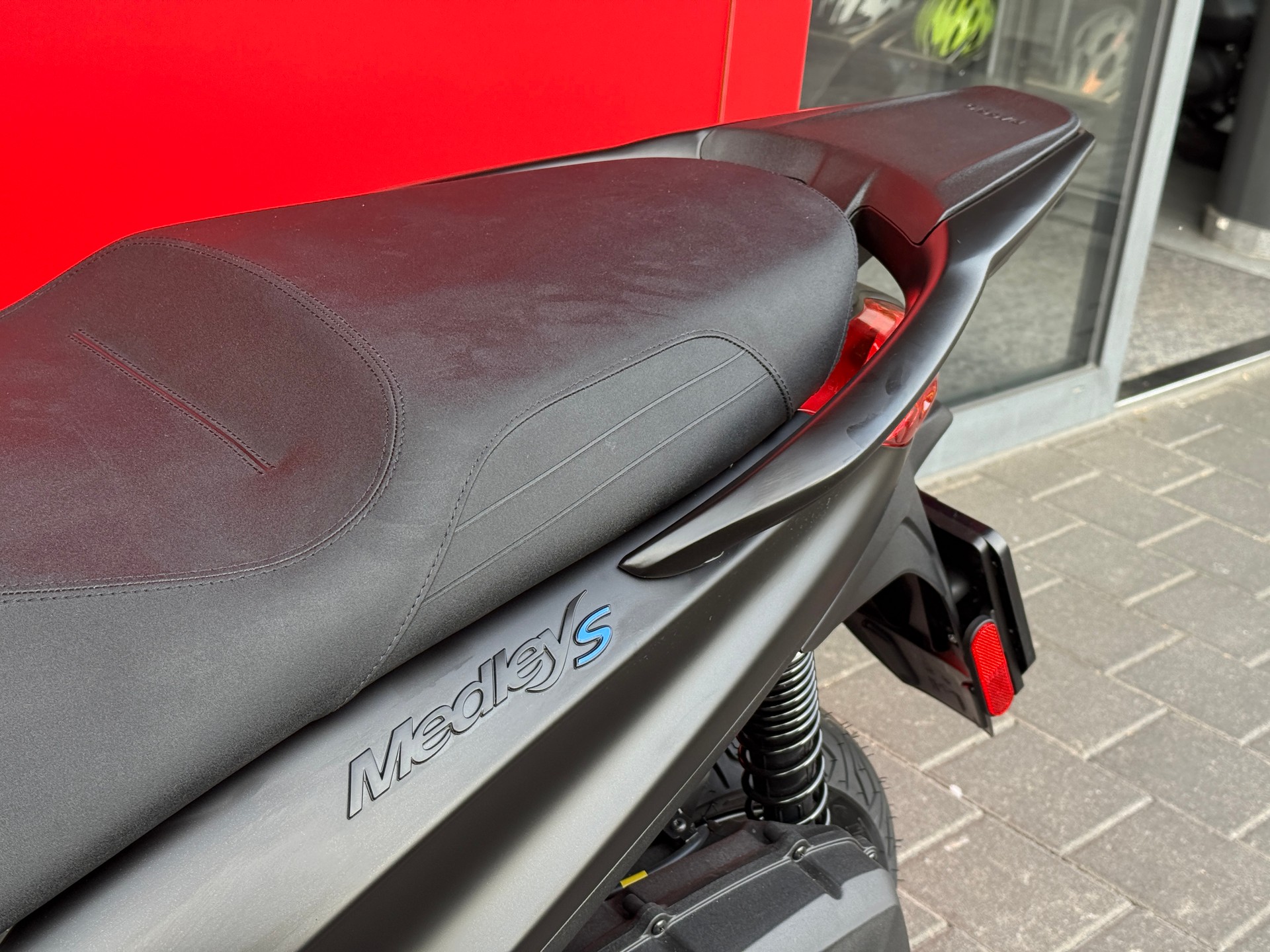 PIAGGIO Medley 125 Sport E5+-image-12
