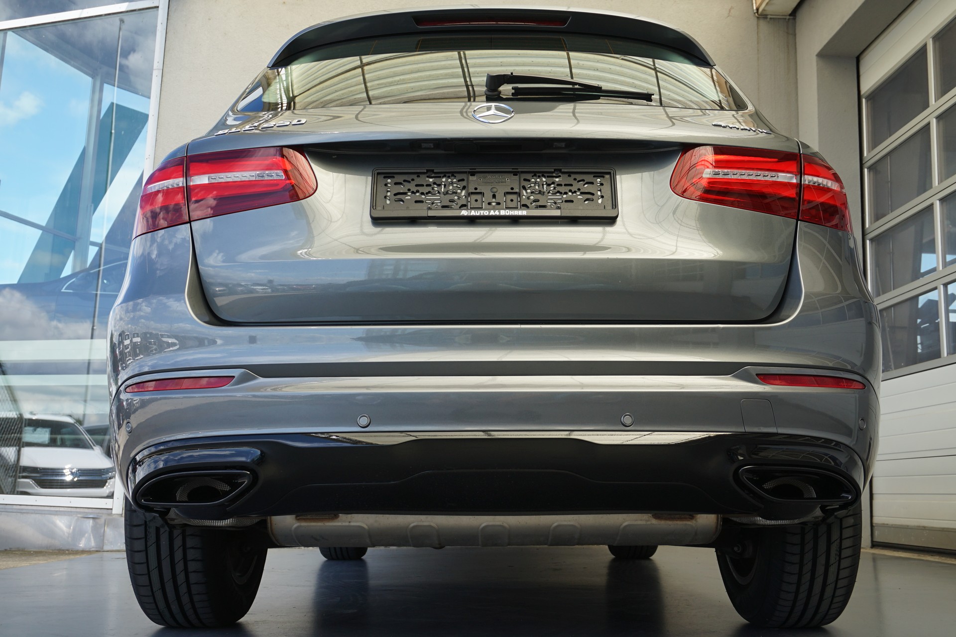 MERCEDES-BENZ GLC 250 AMG Line 4Matic 211PS Benziner-image-13