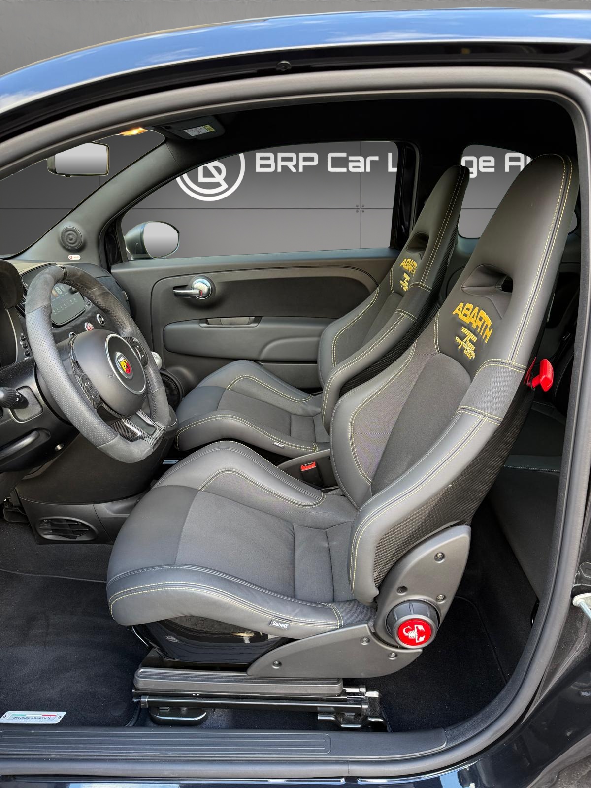 FIAT 695 1.4 16V Turbo Abarth * 75 Jahre * Schalensitze mit Sitzheizung *-image-8