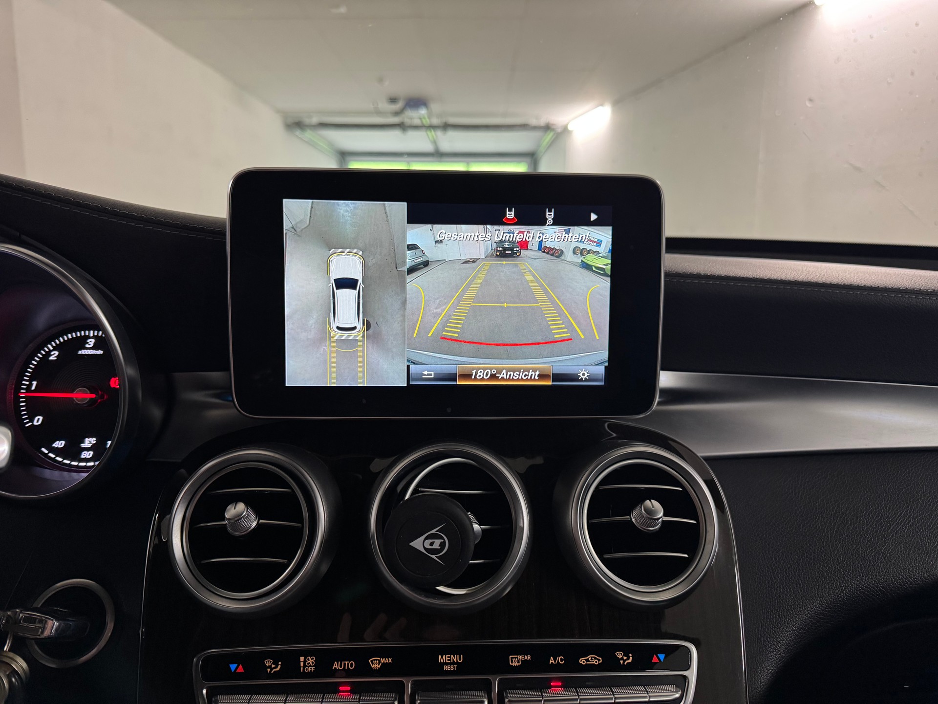MERCEDES-BENZ GLC 220 d 4Matic 9G-Tronic-image-12