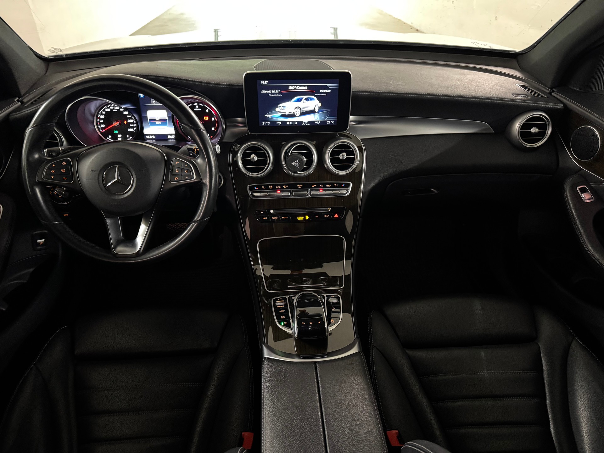 MERCEDES-BENZ GLC 220 d 4Matic 9G-Tronic-image-8