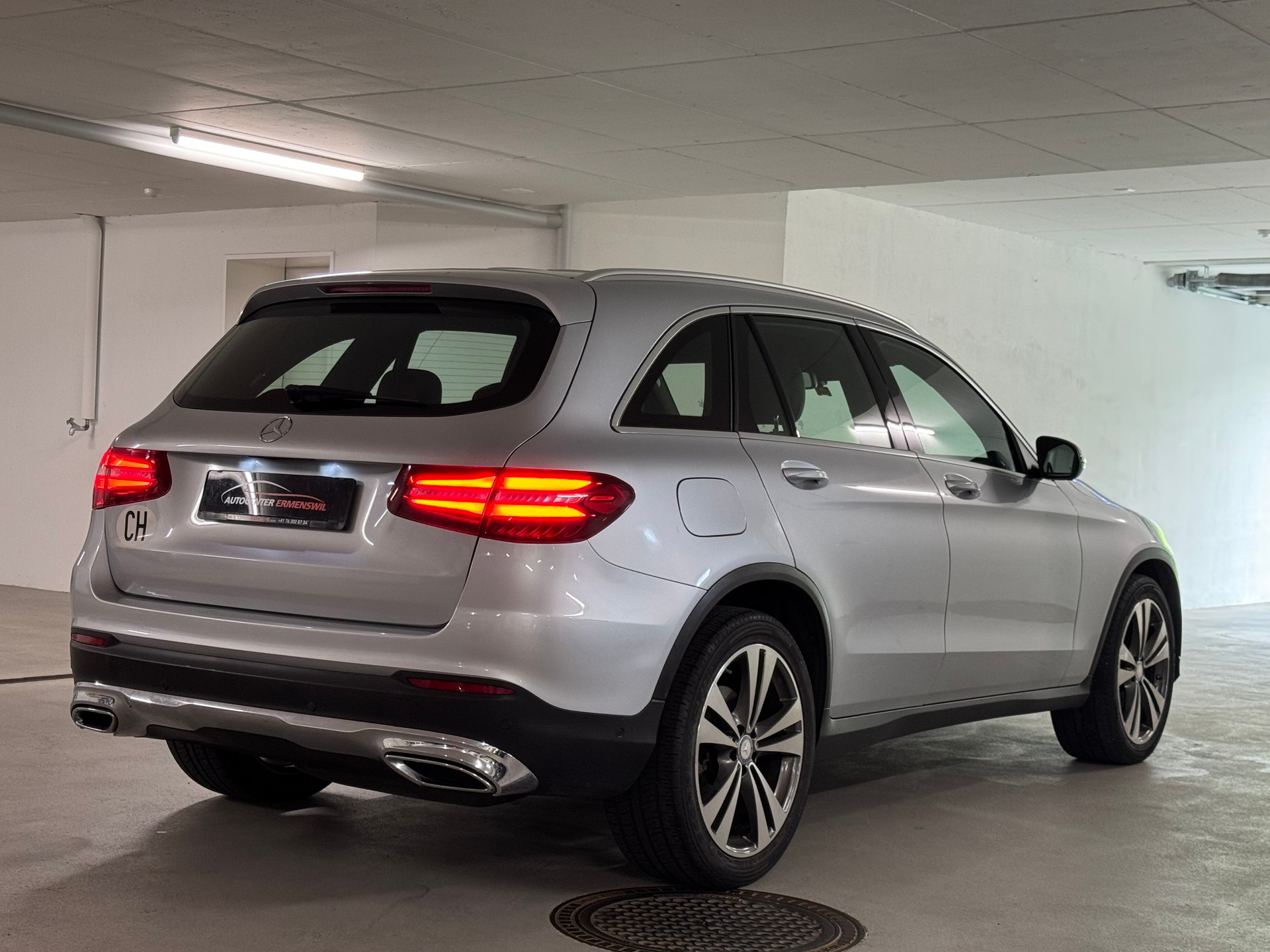 MERCEDES-BENZ GLC 220 d 4Matic 9G-Tronic-image-6